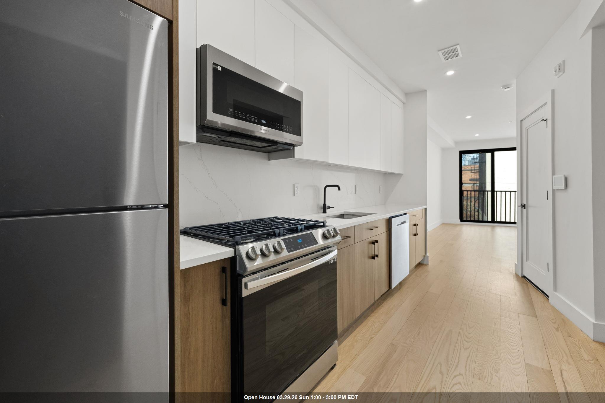 10 BRINKERHOFF ST Unit: 204