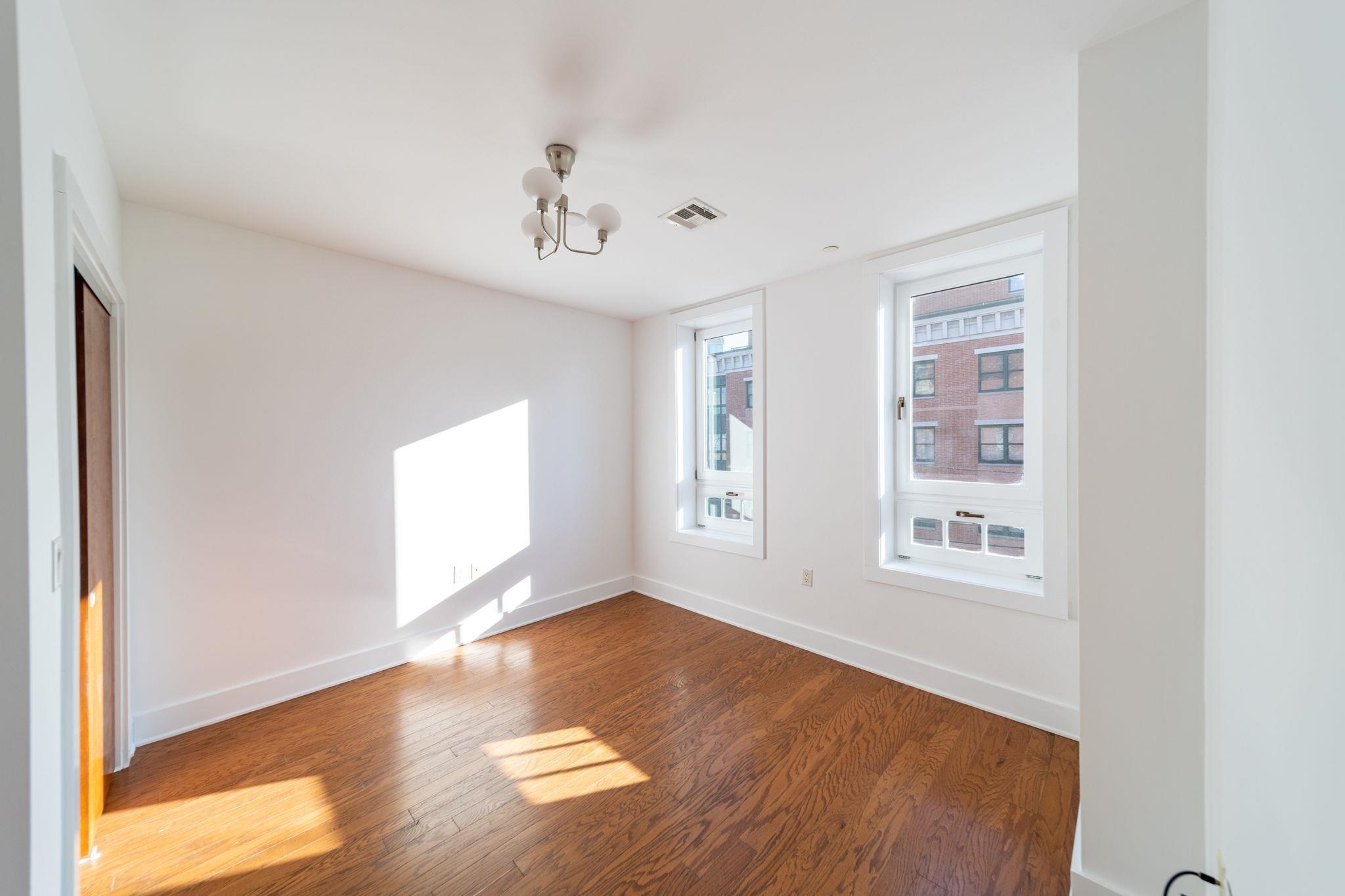 66 MORRIS ST Unit: 302