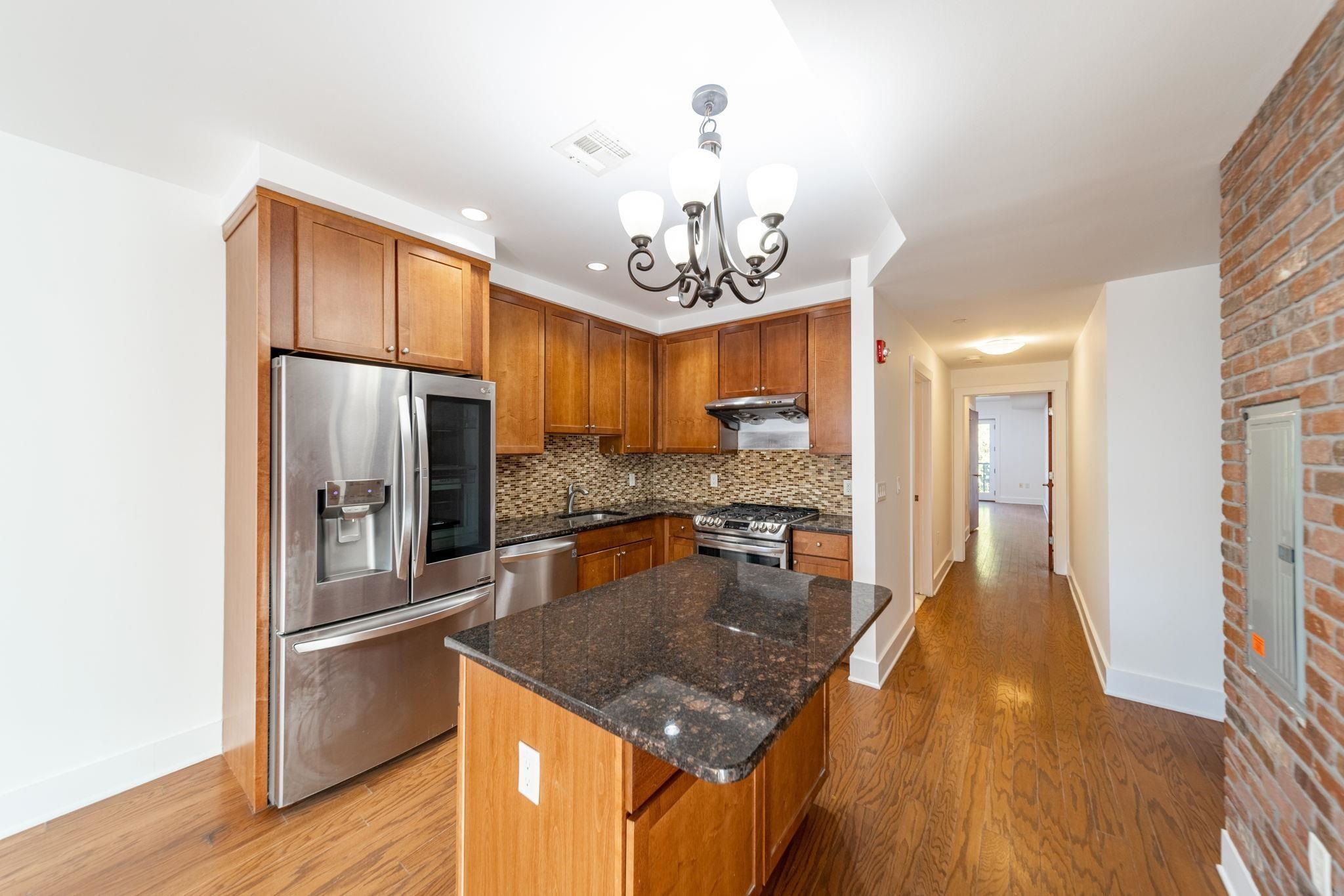 66 MORRIS ST Unit: 302