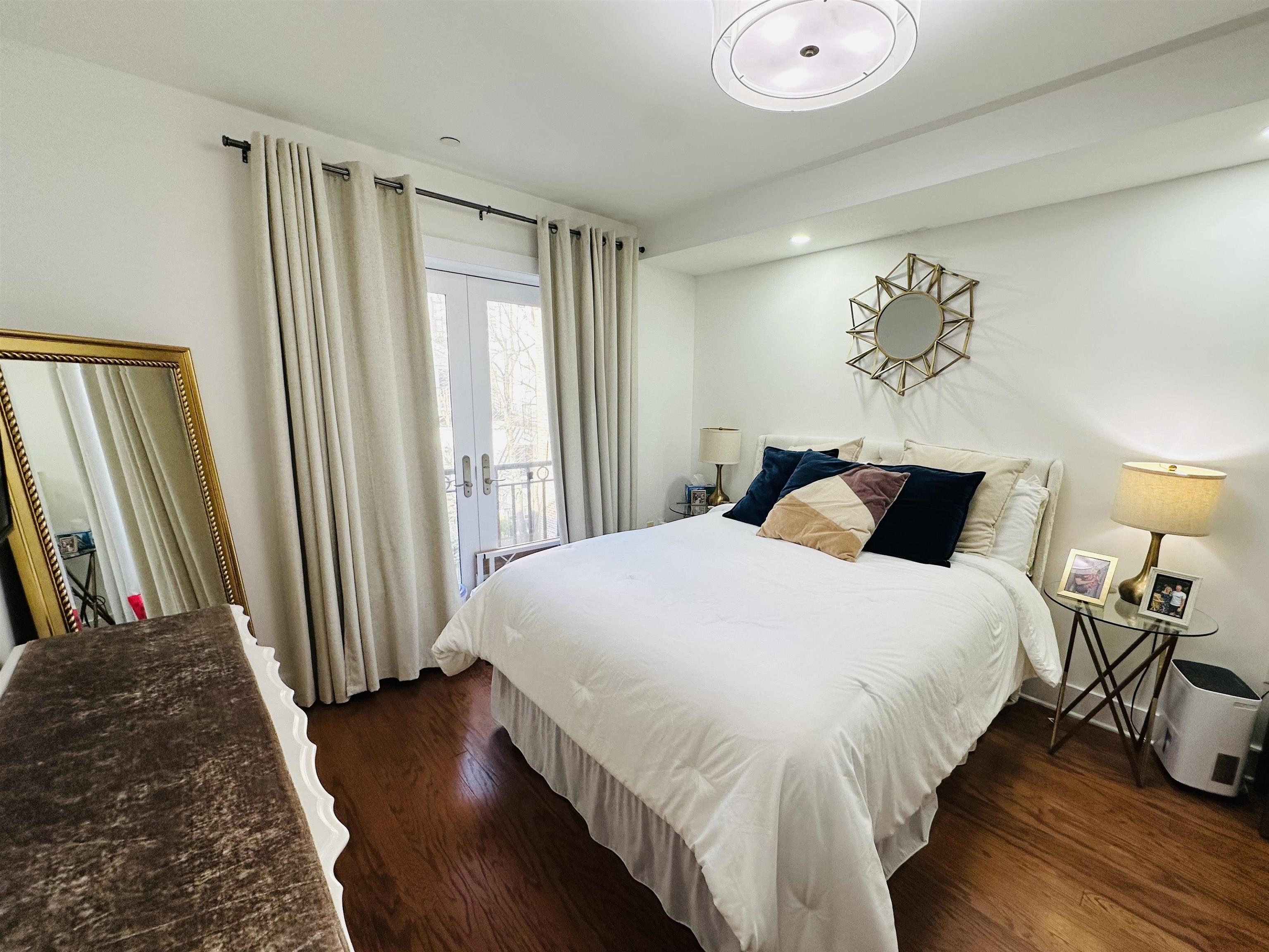 66 MORRIS ST Unit: 302