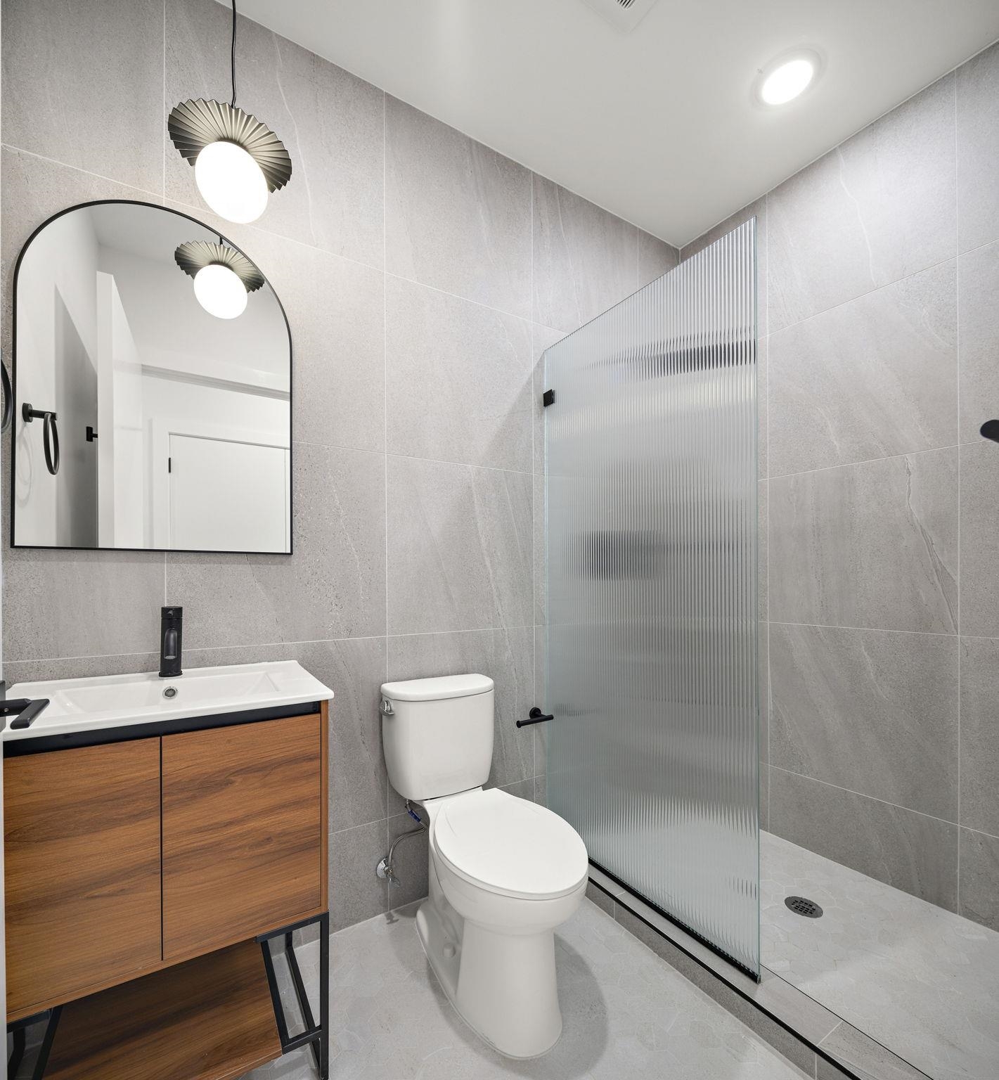 35 ORCHARD ST Unit: 605