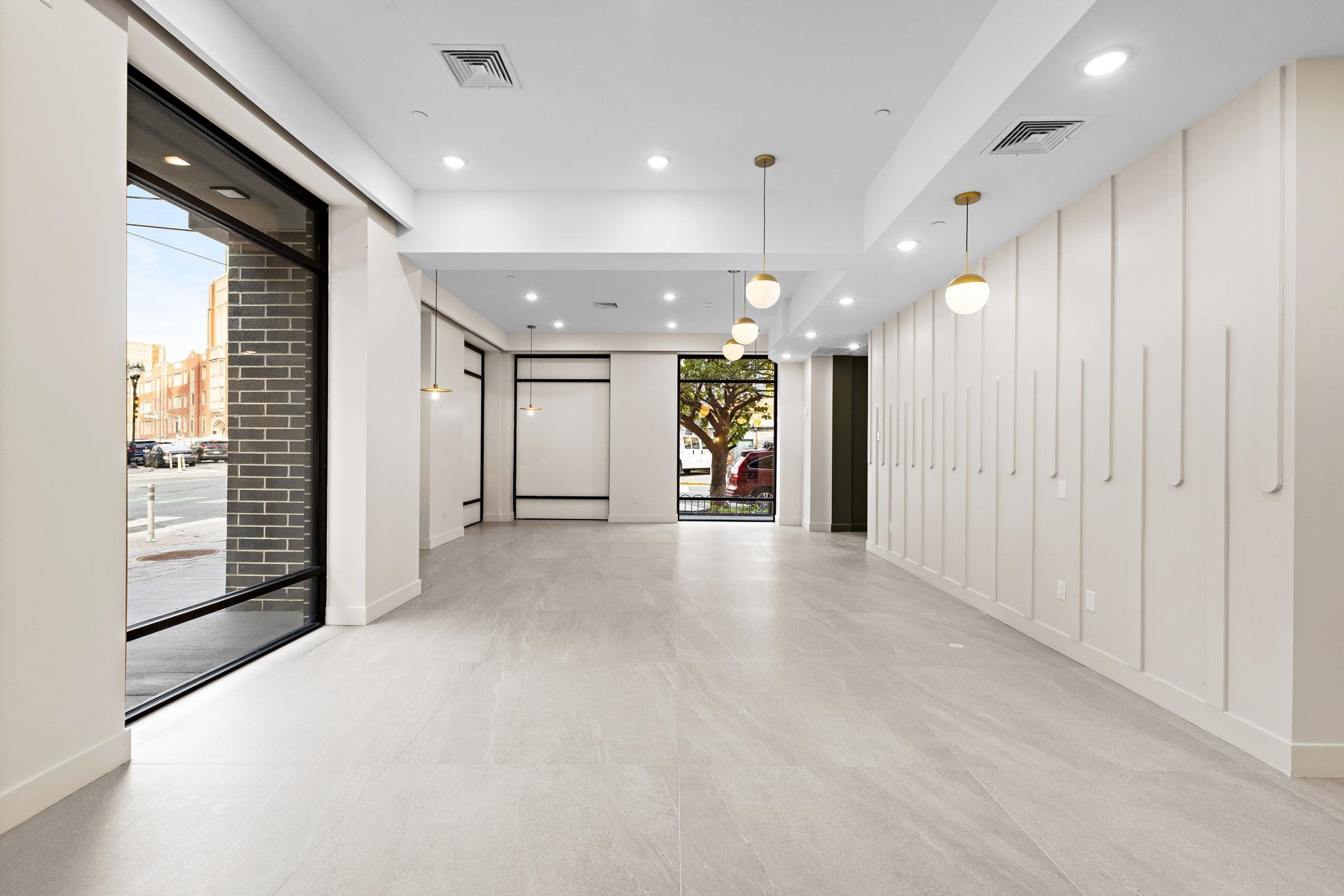 35 ORCHARD ST Unit: 605