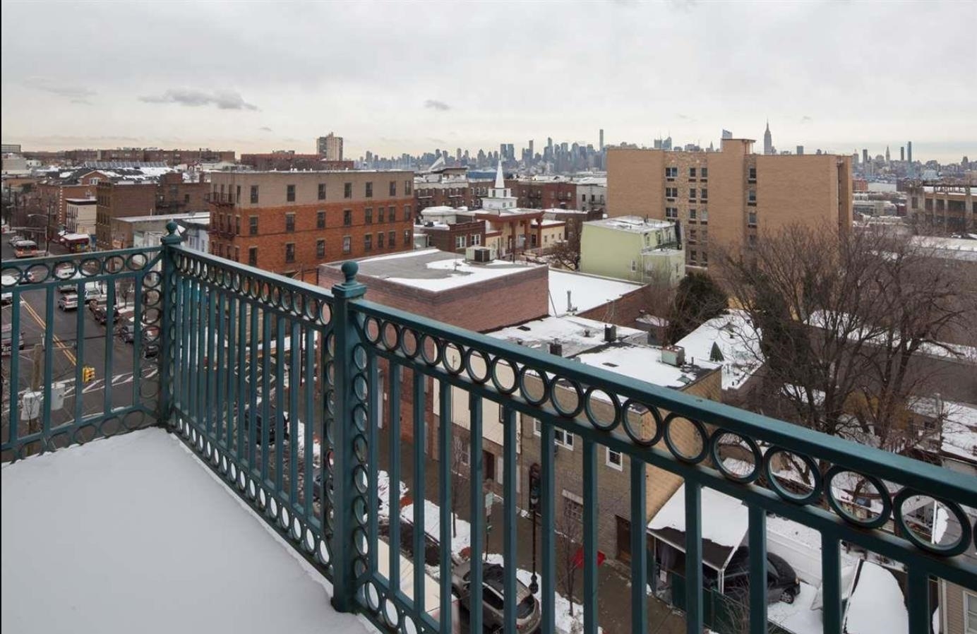 605 NEW YORK AVE Unit: 701