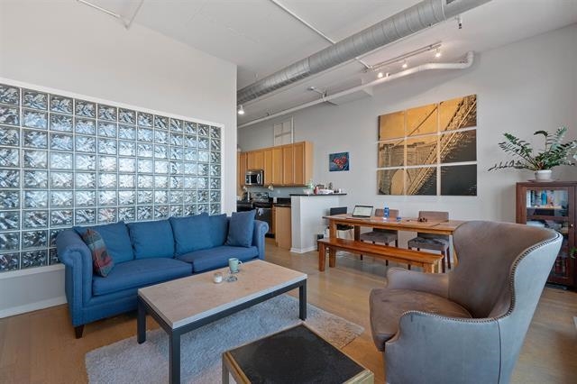689 LUIS M MARIN BLVD Unit: 1104
