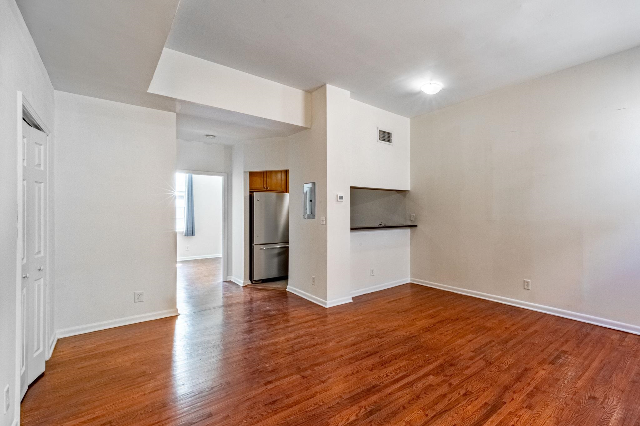 186 WAYNE ST Unit: 206d