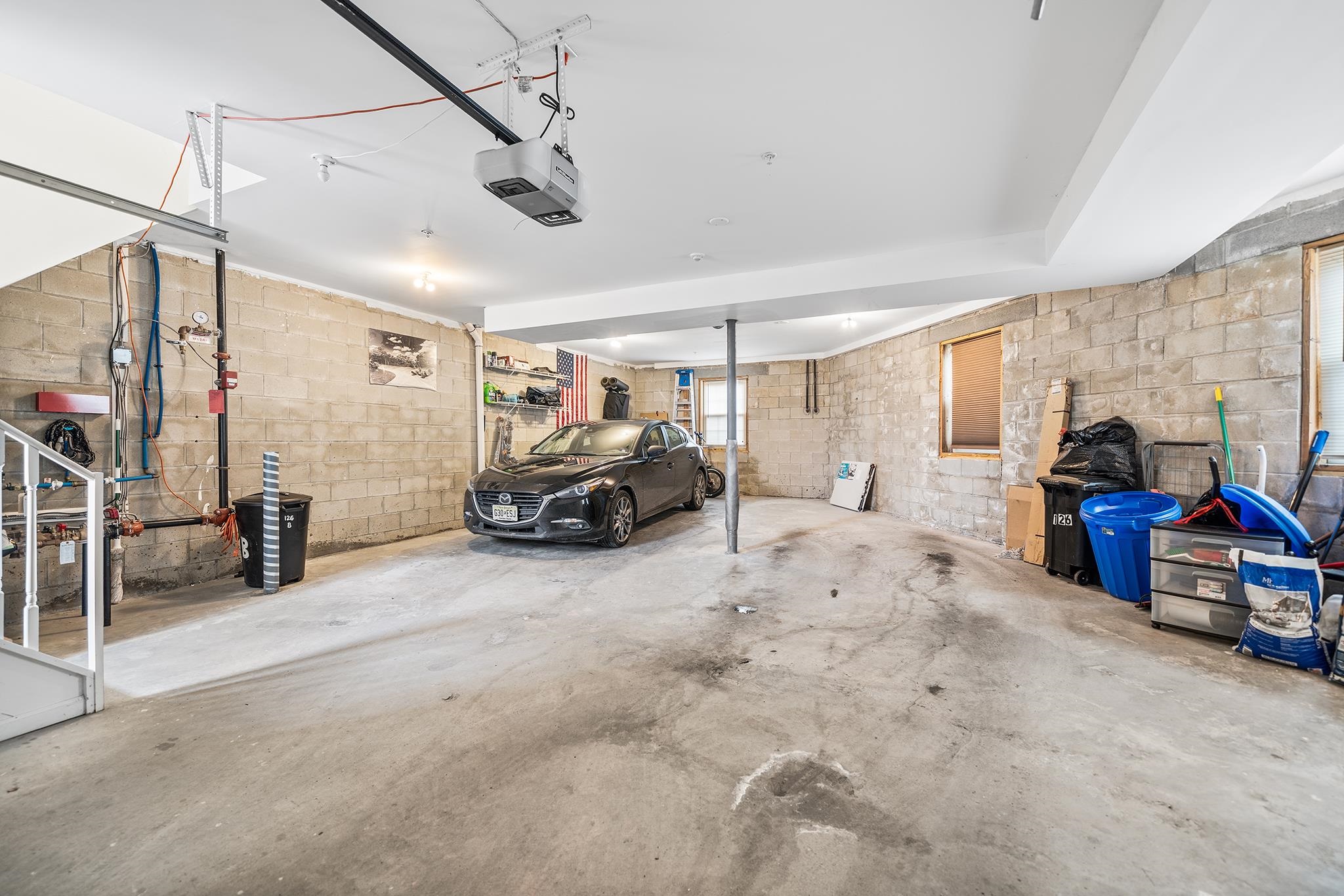 126 GATES AVE Unit: B