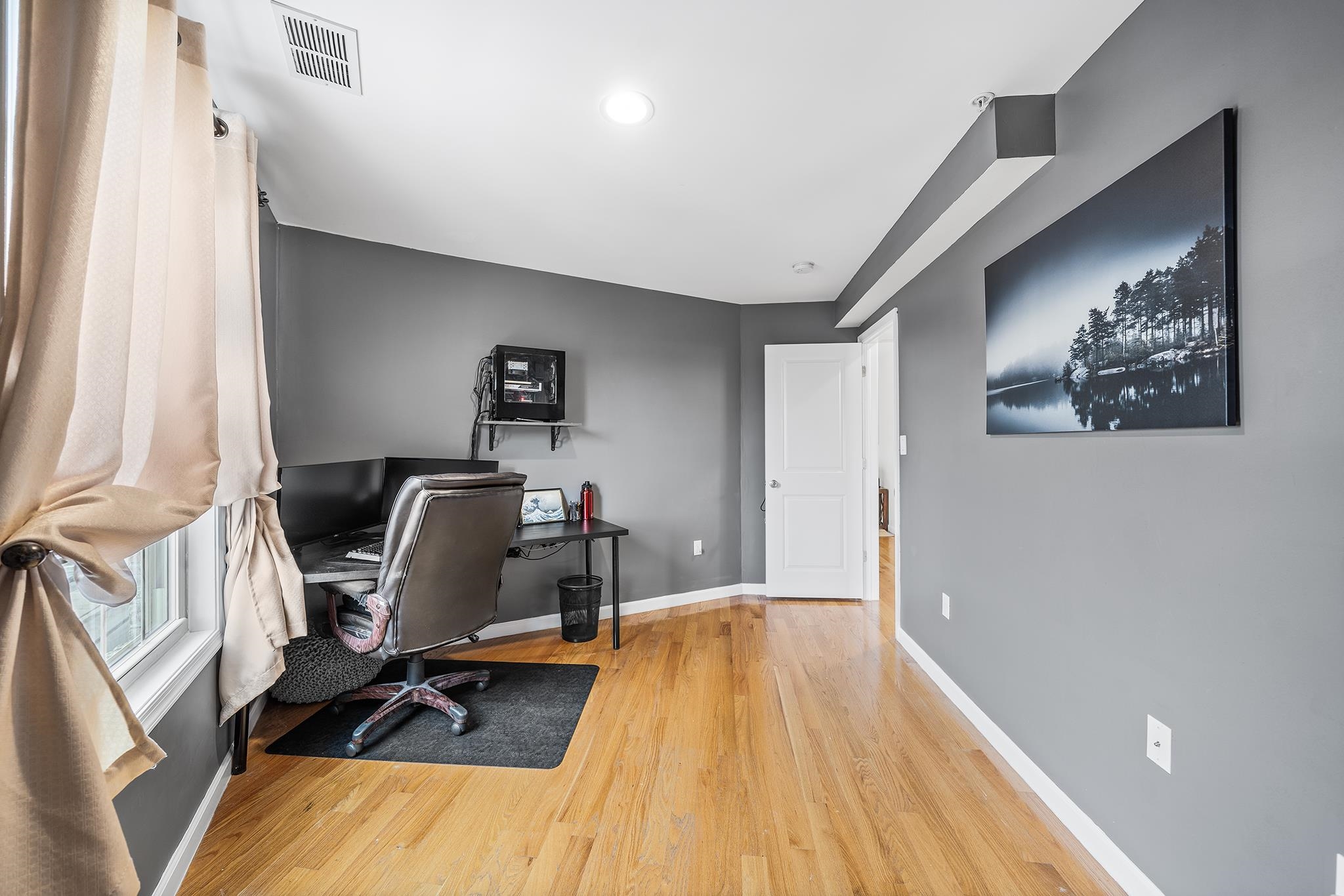 126 GATES AVE Unit: B