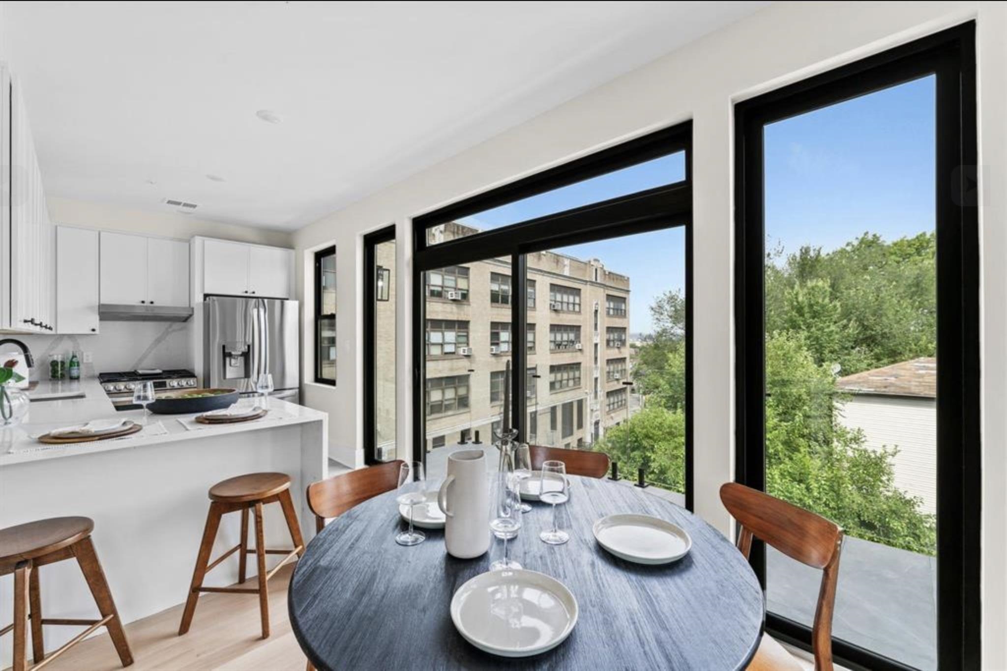 249 BERGEN AVE Unit: Penthouse