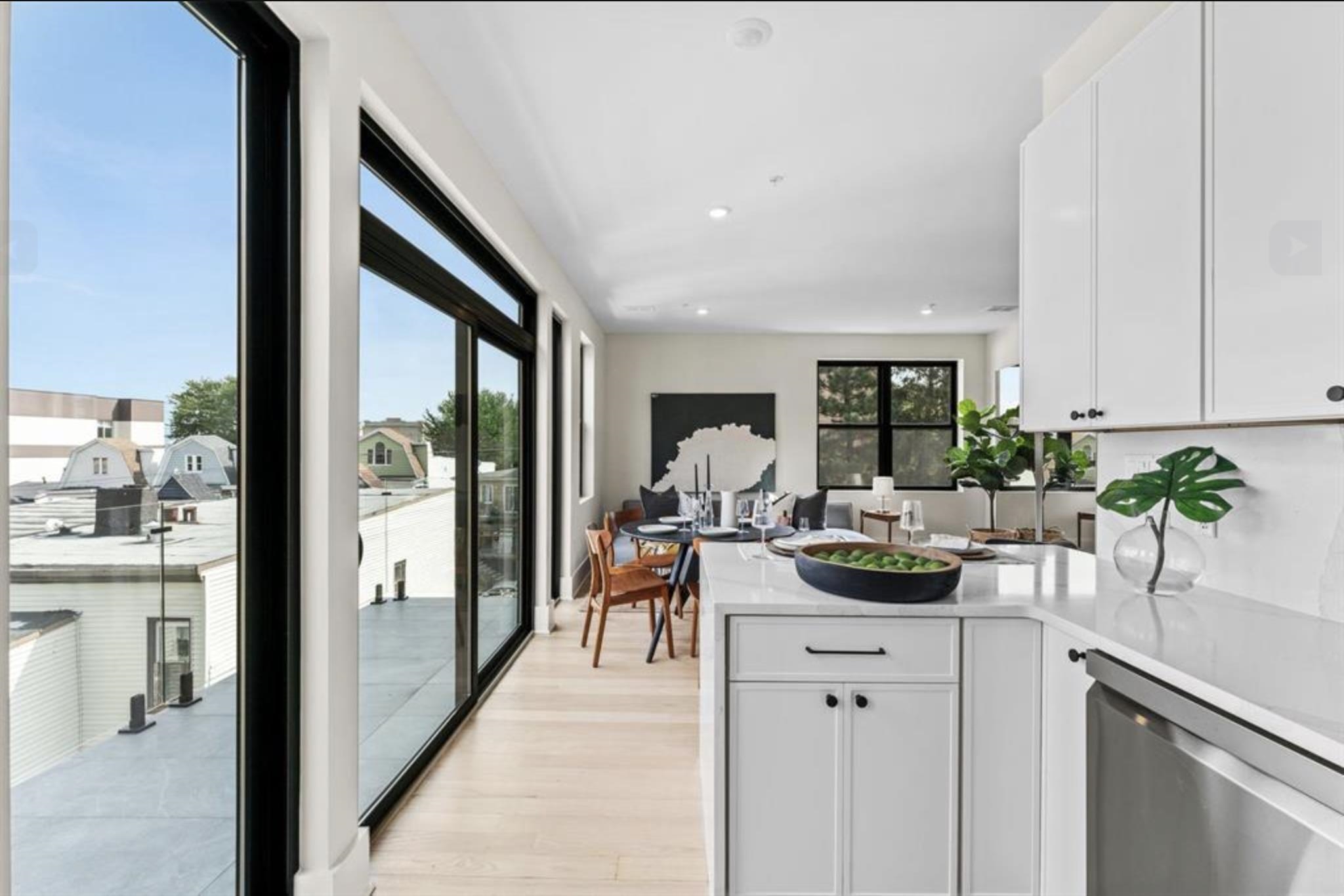 249 BERGEN AVE Unit: Penthouse