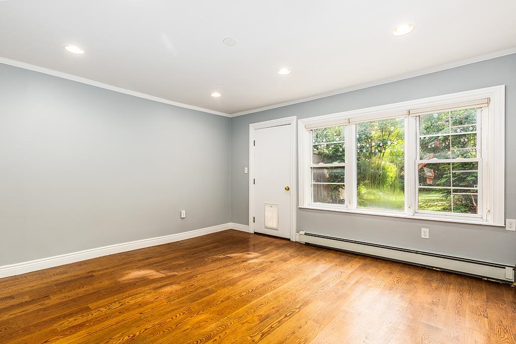 281.5 2ND ST