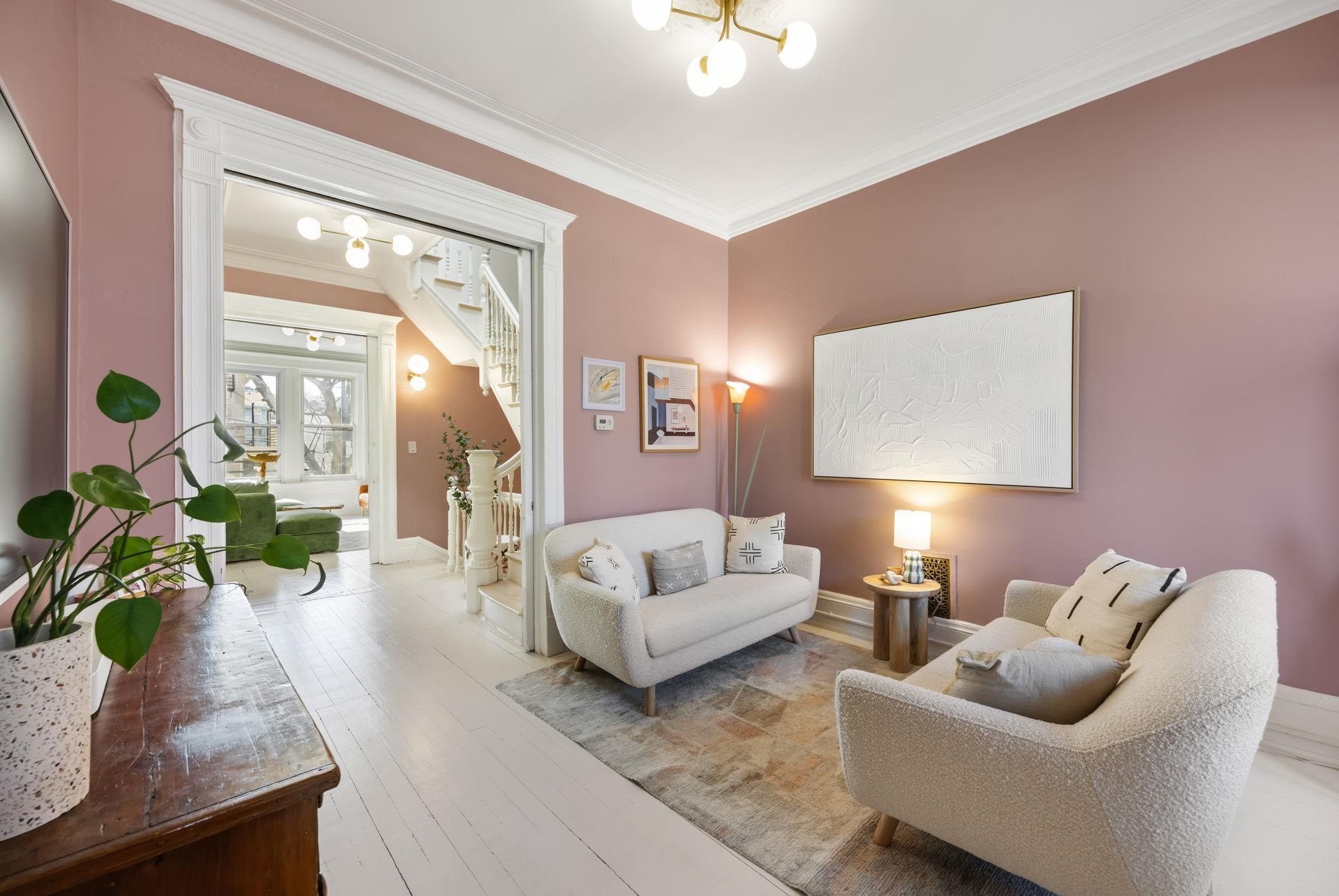 289.5 8TH ST