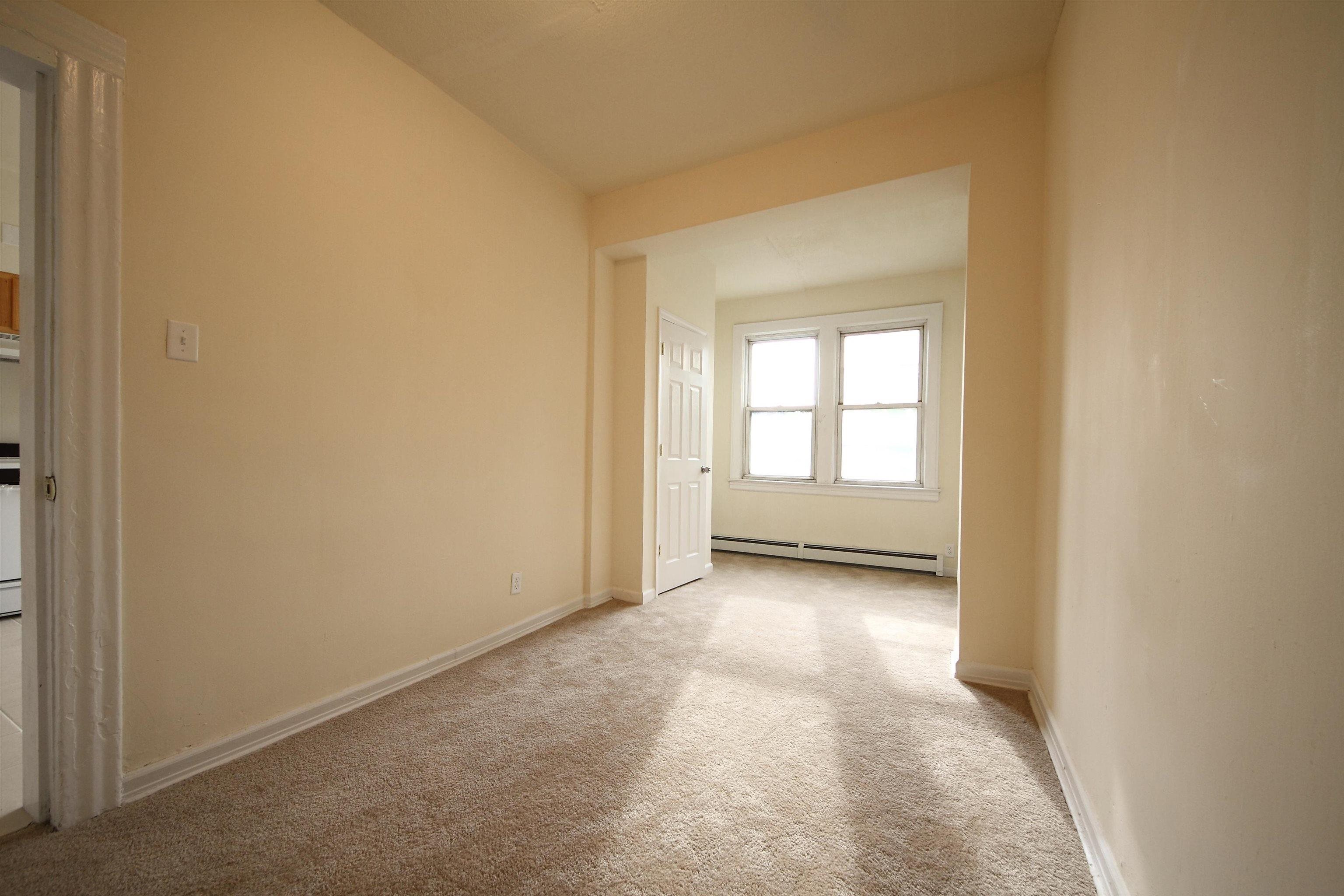 31 VAN NOSTRAND AVE