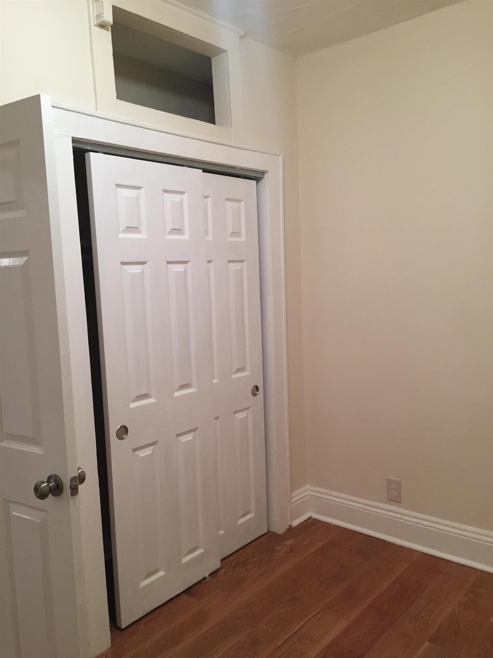 31 VAN NOSTRAND AVE