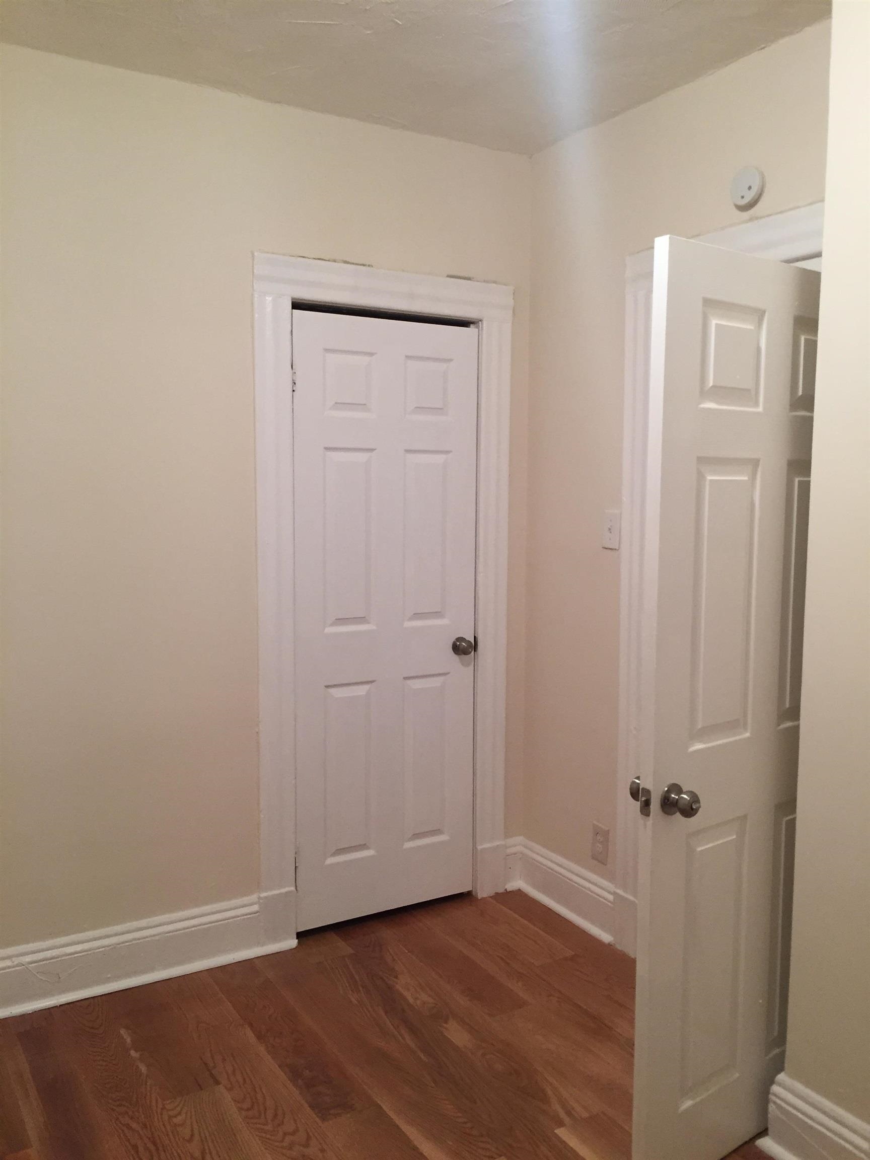 31 VAN NOSTRAND AVE