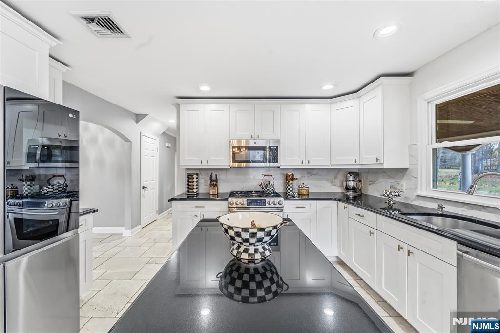 8 Split Rock Road