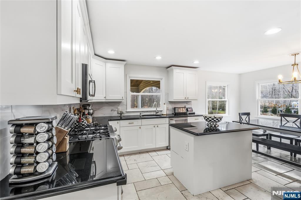 8 Split Rock Road