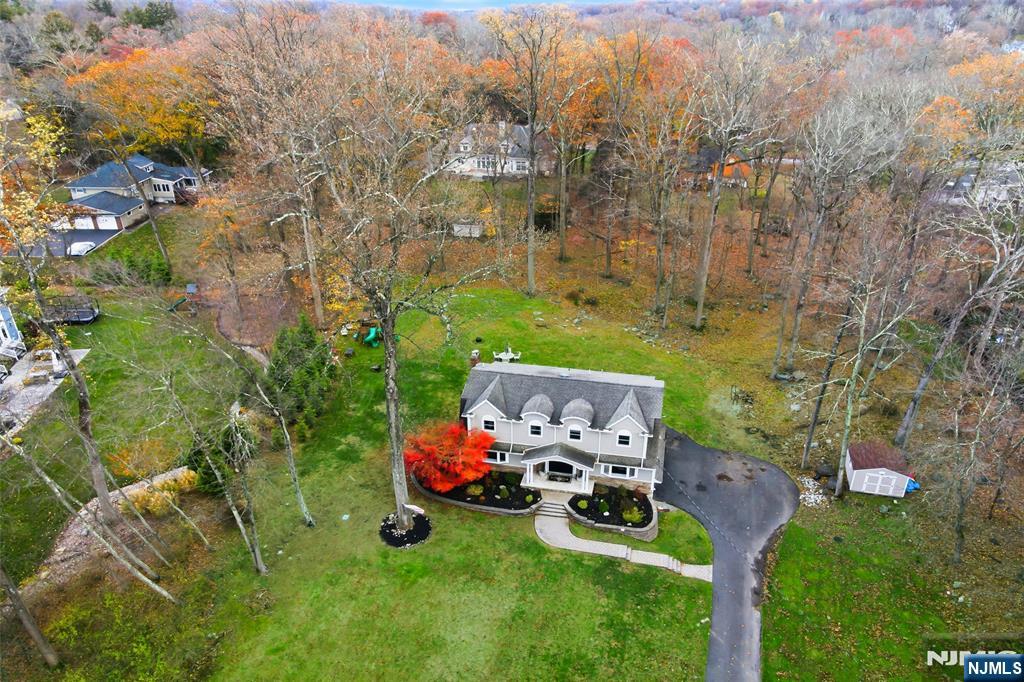8 Split Rock Road