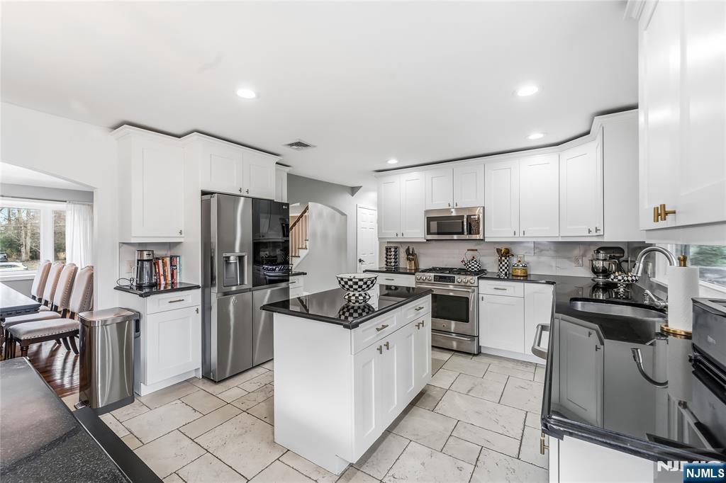 8 Split Rock Road