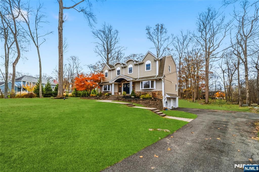 8 Split Rock Road