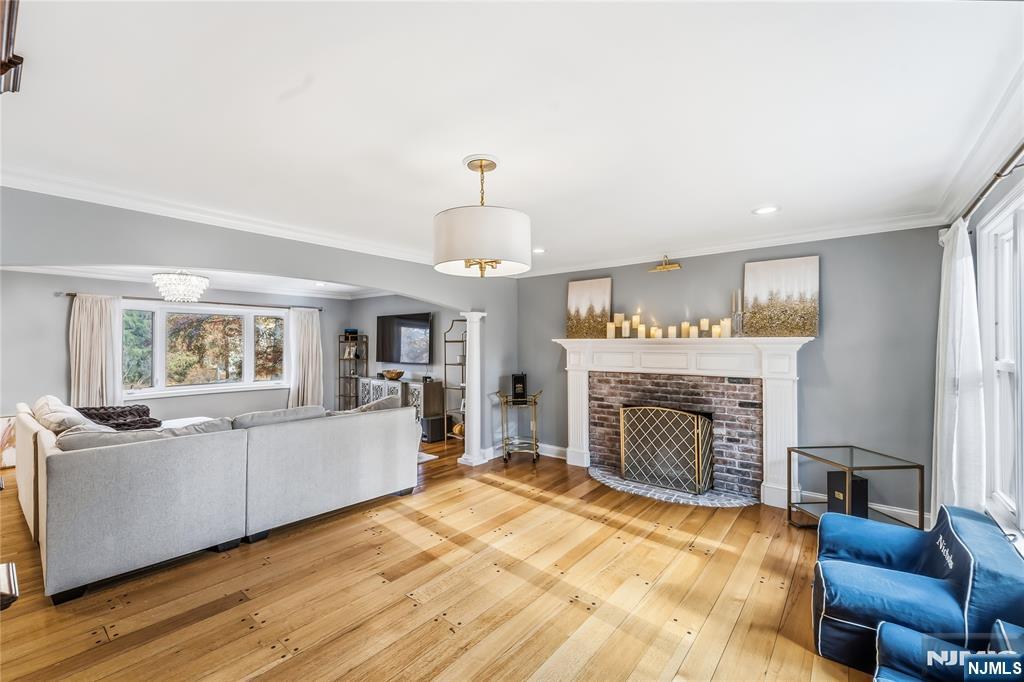 8 Split Rock Road