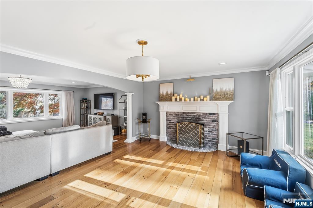 8 Split Rock Road