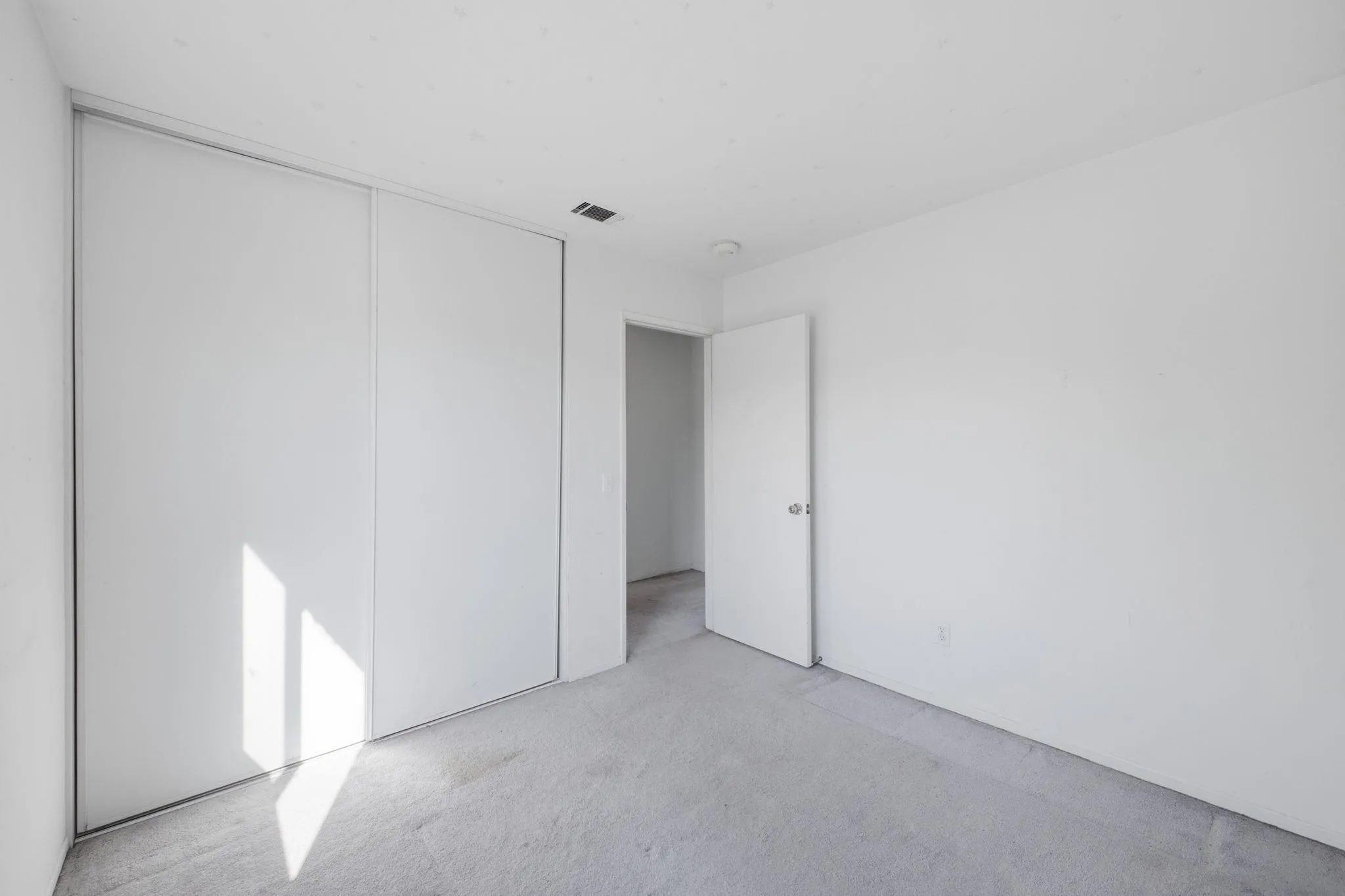 17002 Wing Lane