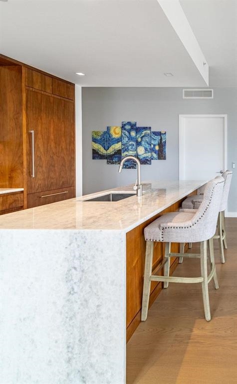 75 PARK LANE SOUTH Unit: 806