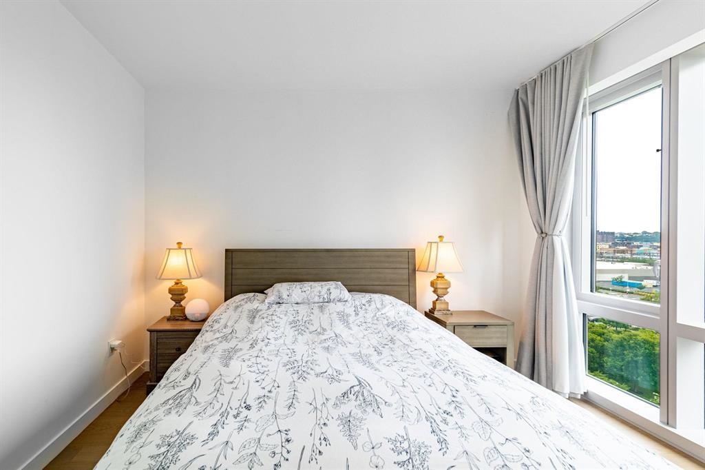 75 PARK LANE SOUTH Unit: 806