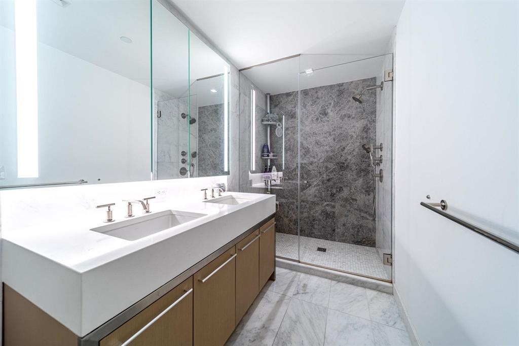 75 PARK LANE SOUTH Unit: 806