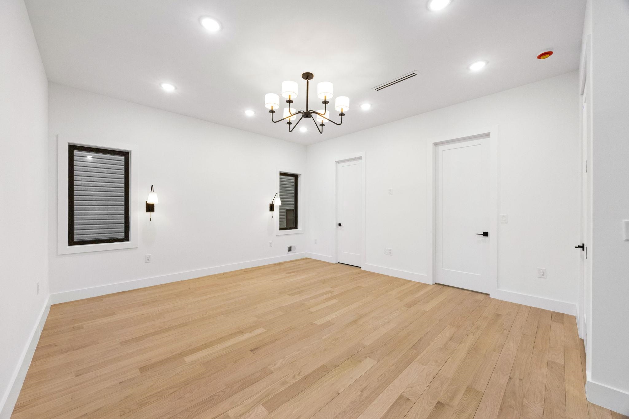 33 GRAHAM ST Unit: 1