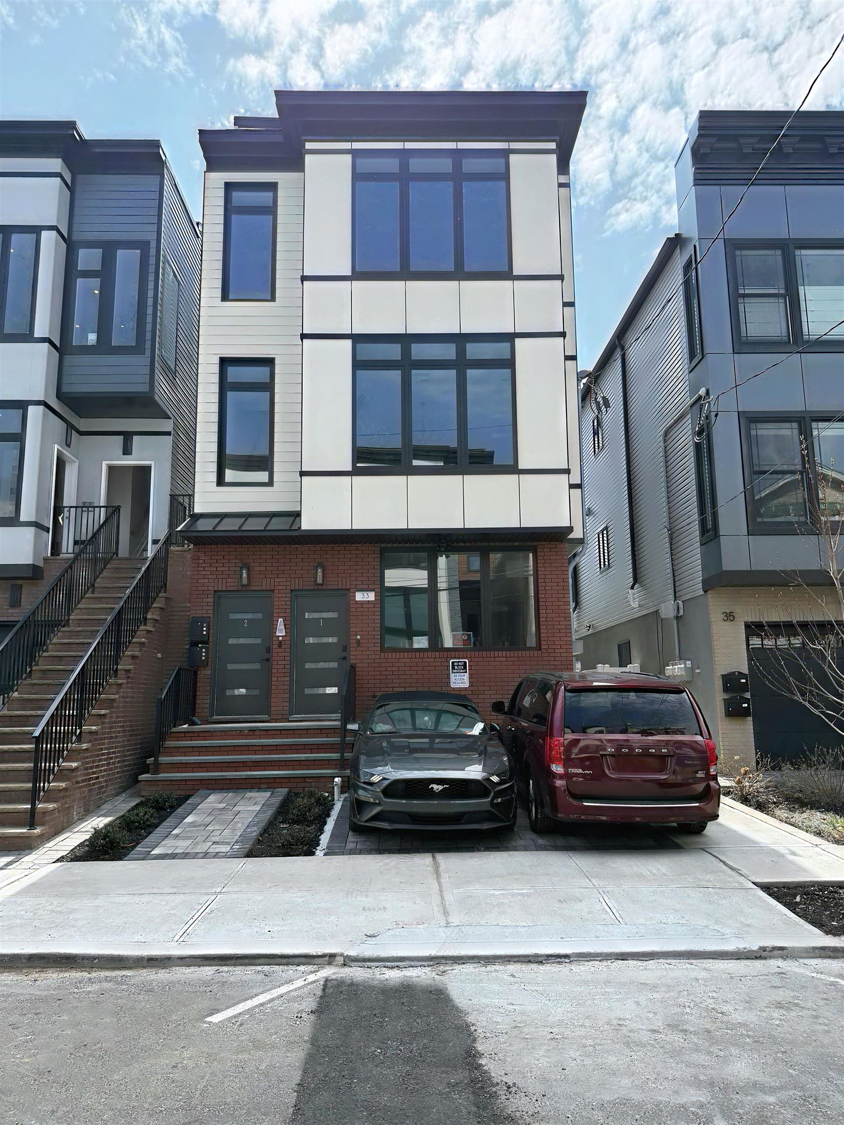 33 GRAHAM ST Unit: 1