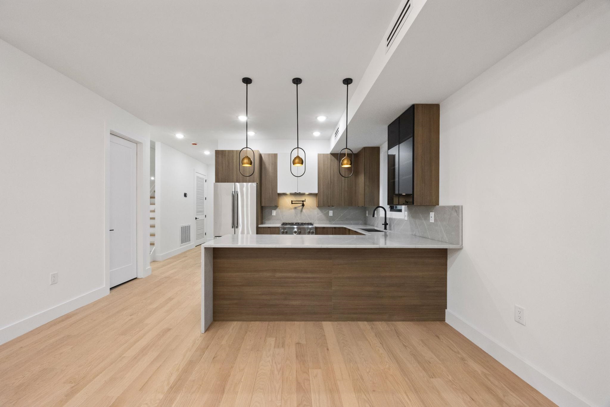 33 GRAHAM ST Unit: 1