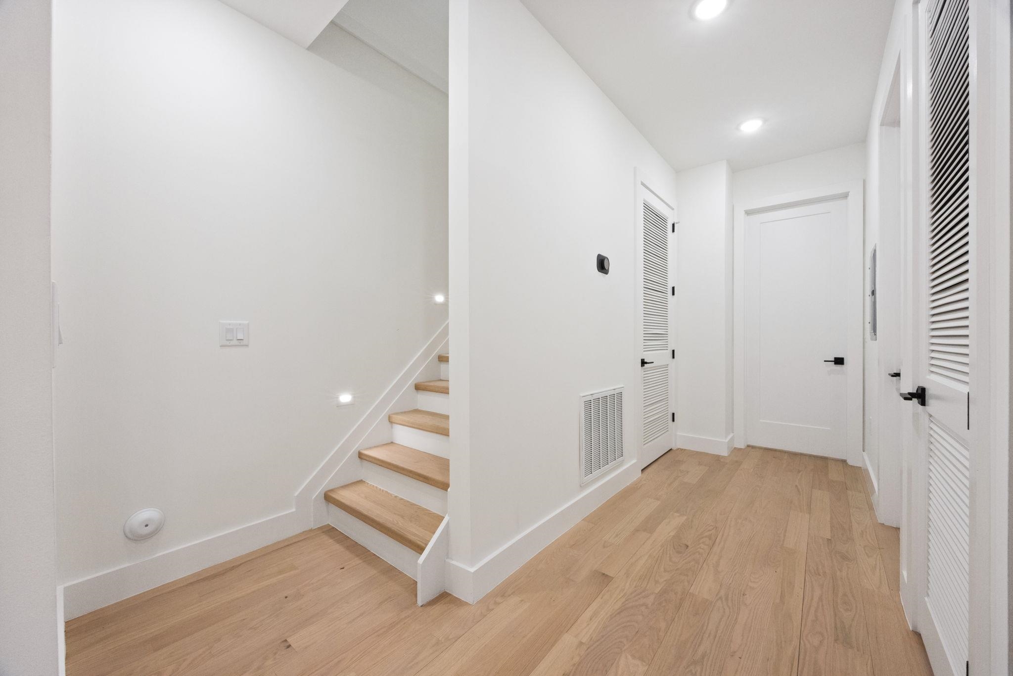 33 GRAHAM ST Unit: 1