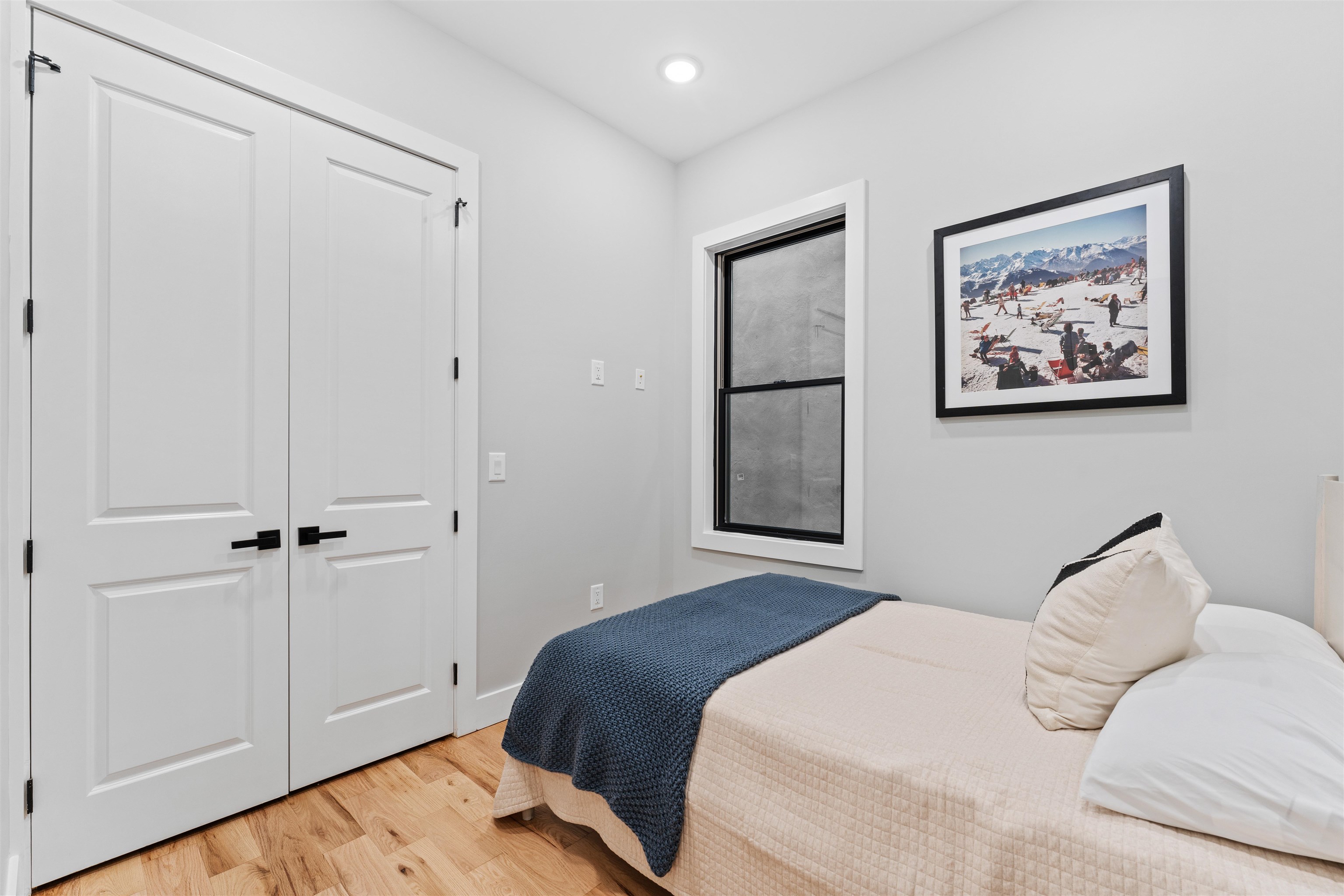 135 NELSON AVE Unit: #1