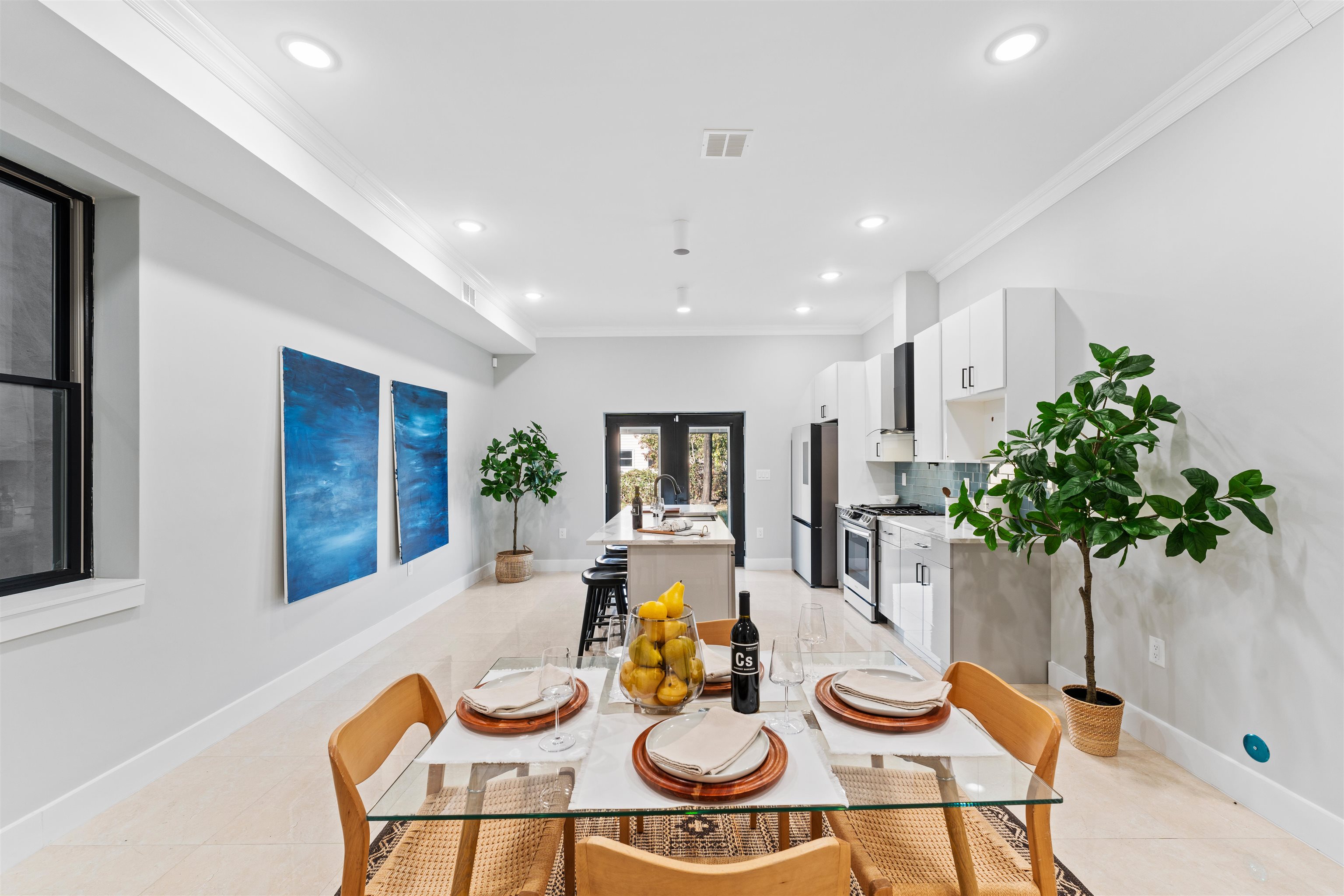 135 NELSON AVE Unit: #1