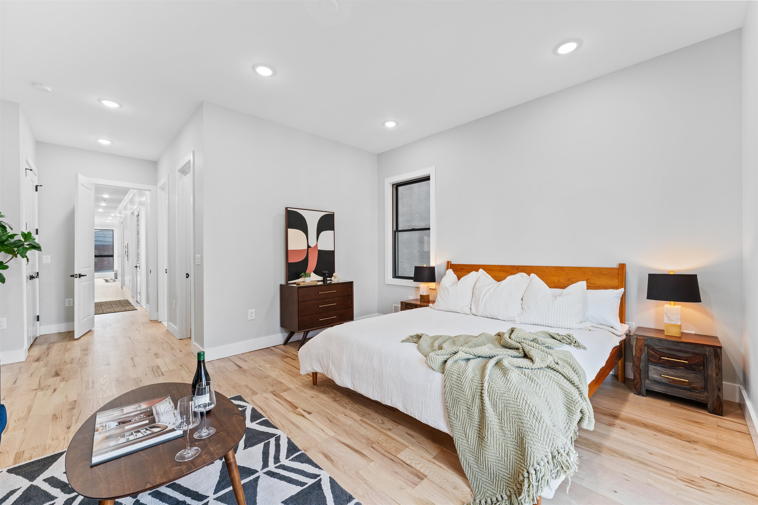 135 NELSON AVE Unit: #1