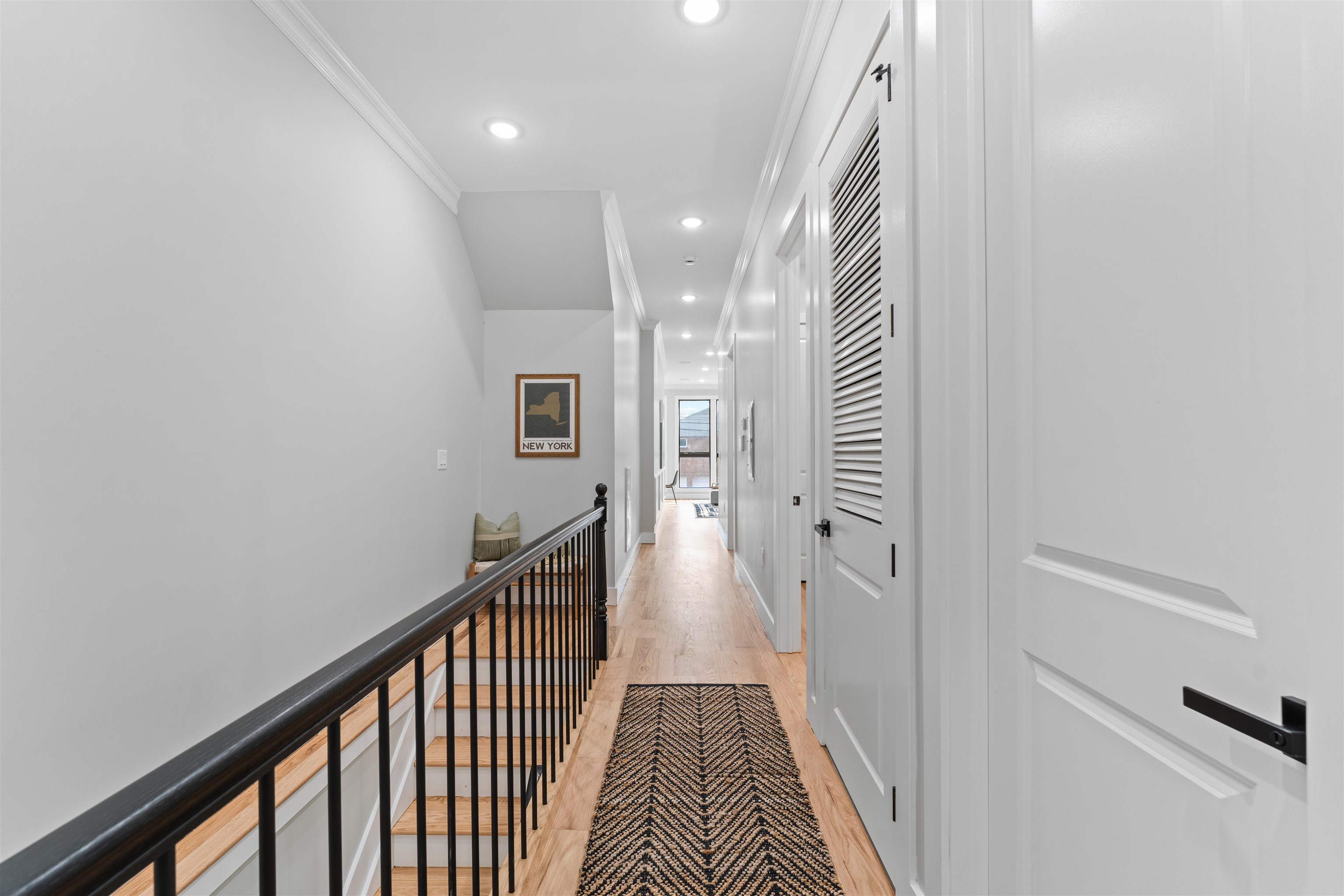 135 NELSON AVE Unit: #1