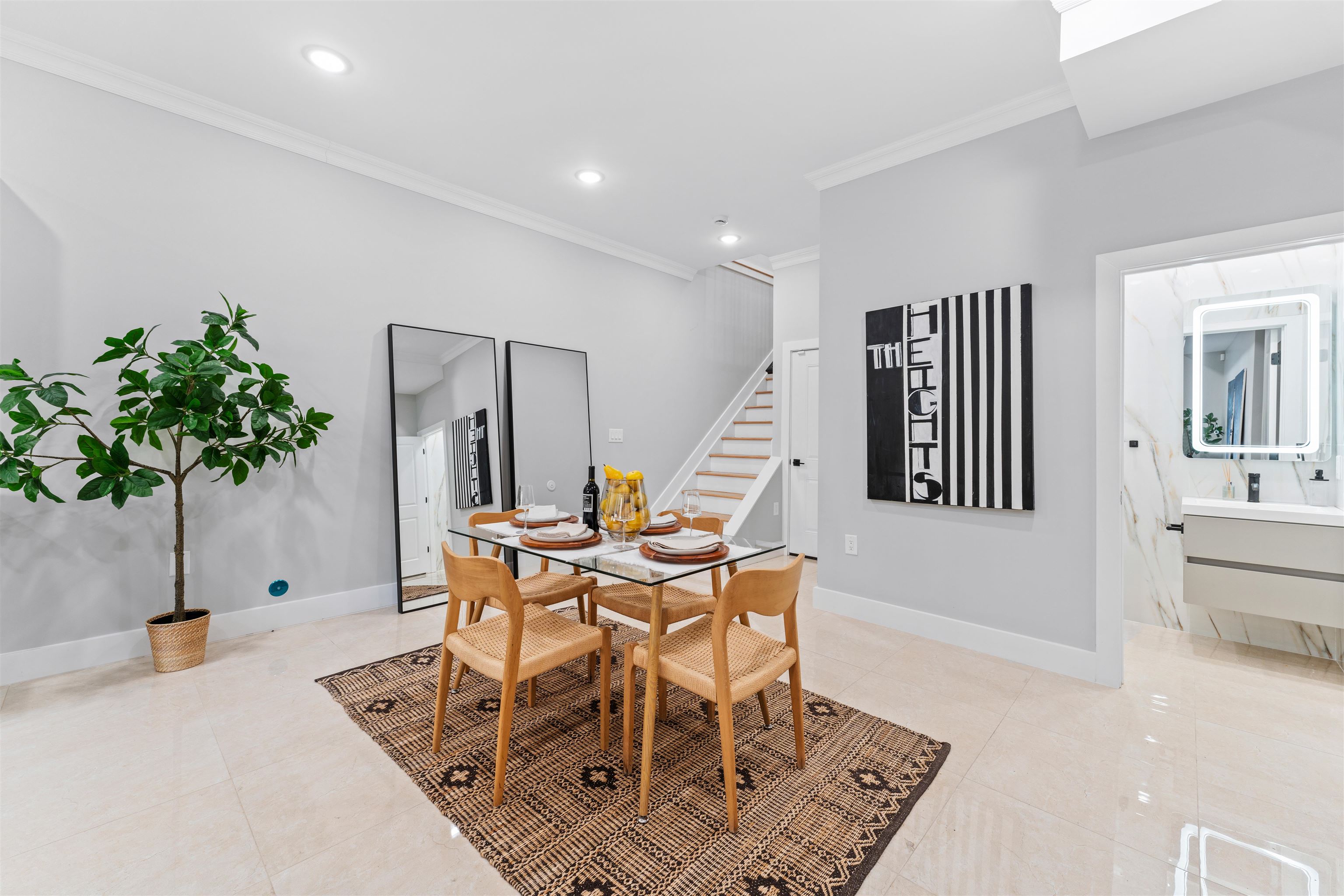 135 NELSON AVE Unit: #1