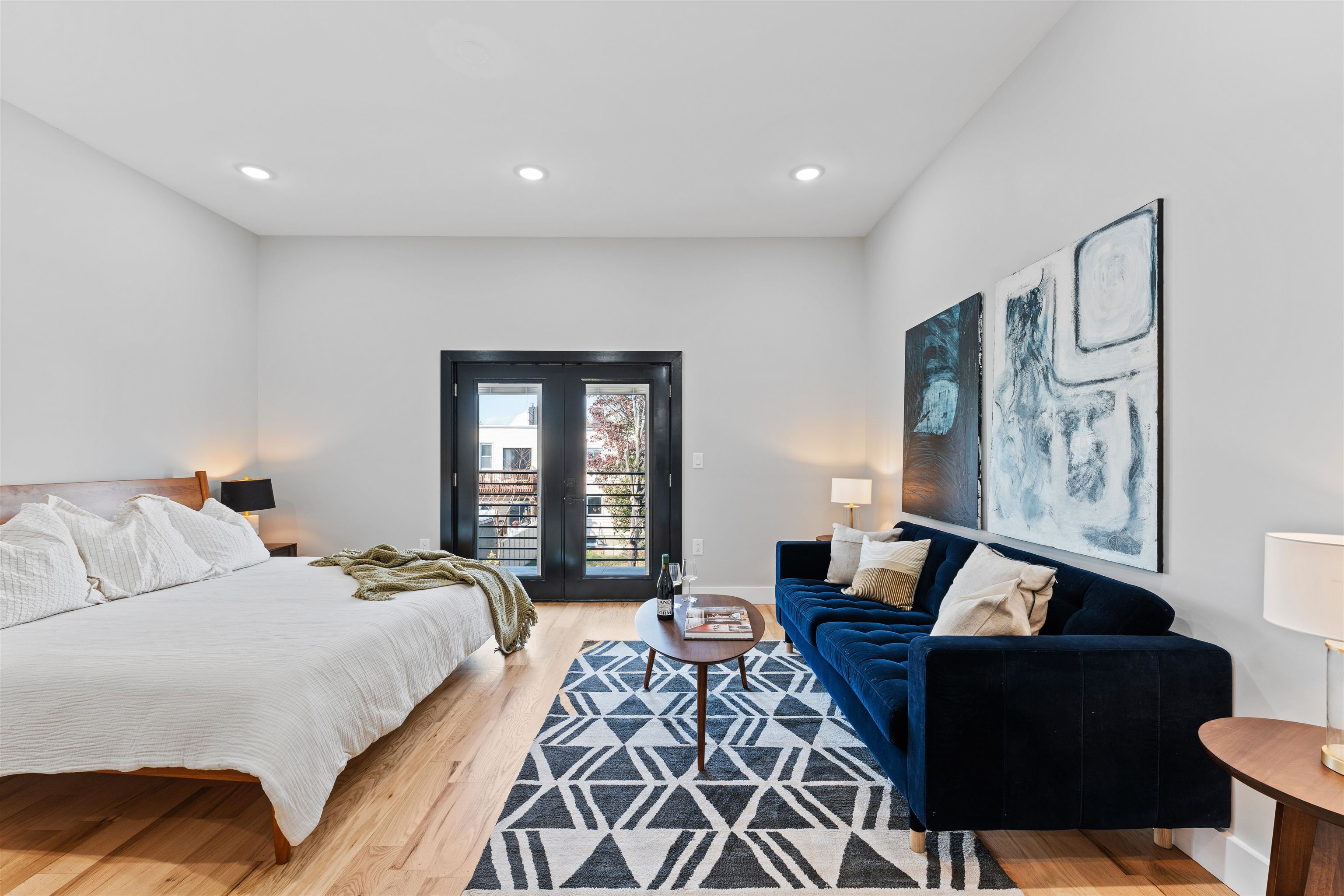 135 NELSON AVE Unit: #1