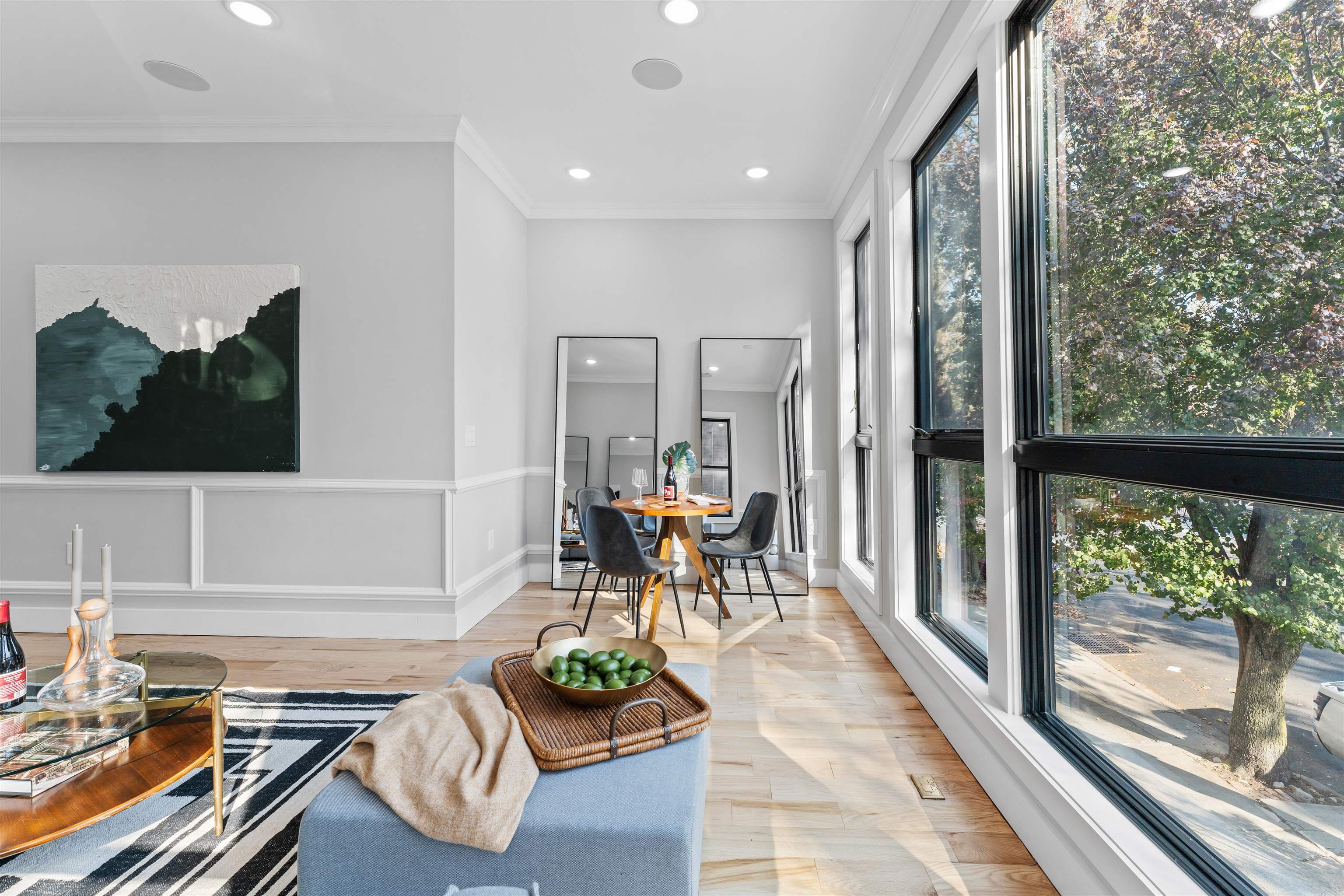 135 NELSON AVE Unit: #1