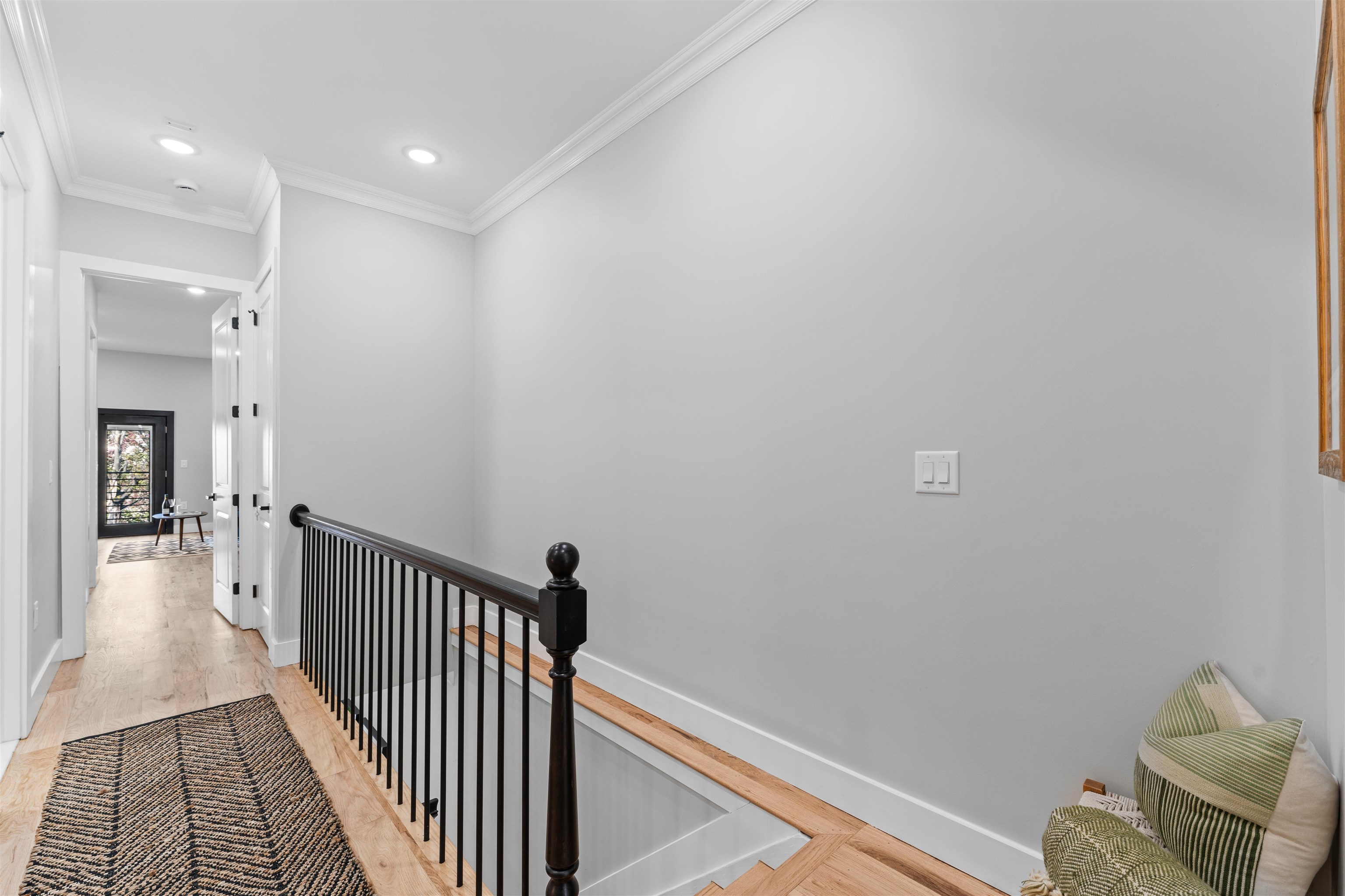 135 NELSON AVE Unit: #1