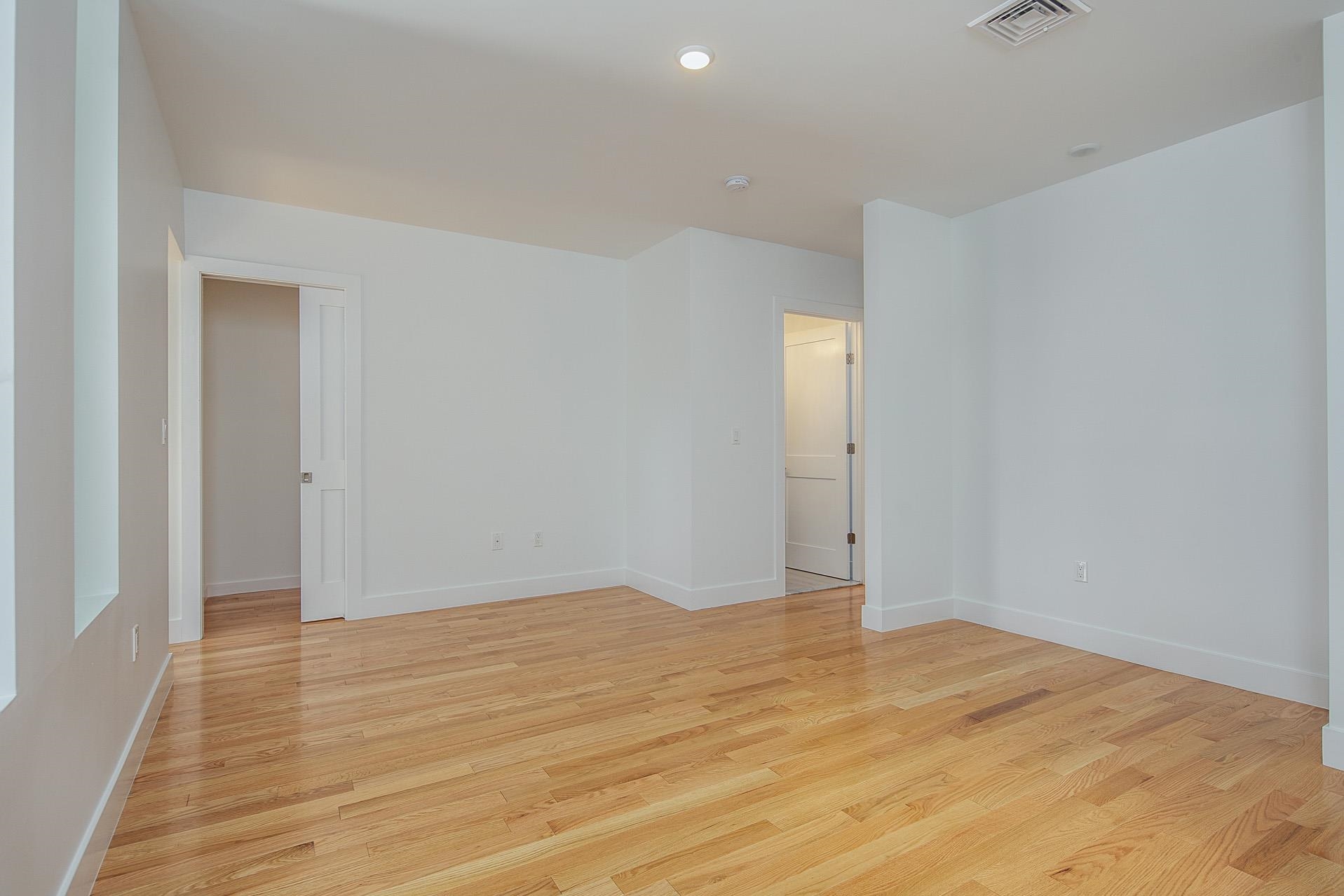 57 HUDSON PL Unit: 2