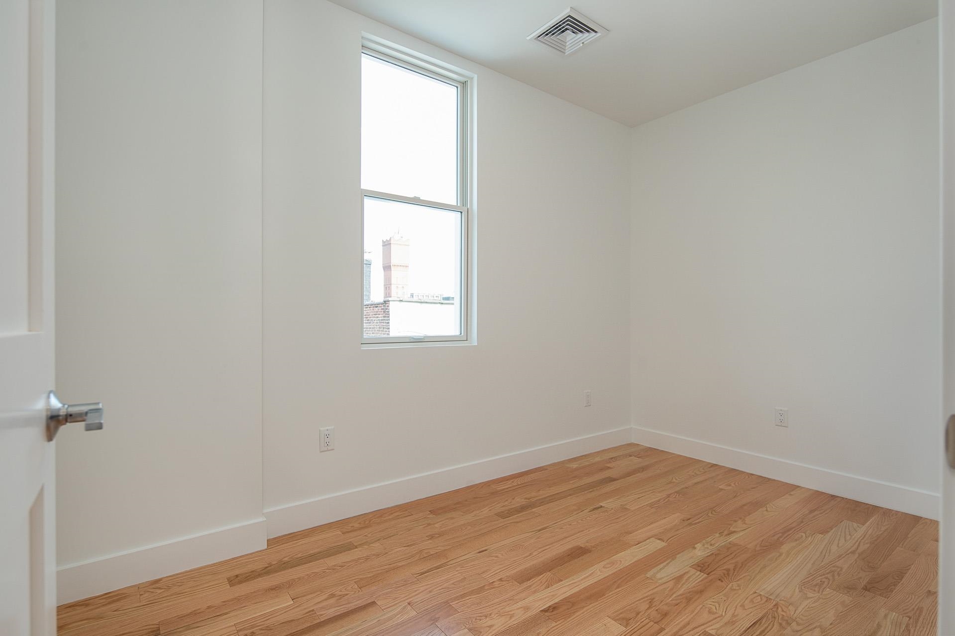 57 HUDSON PL Unit: 2