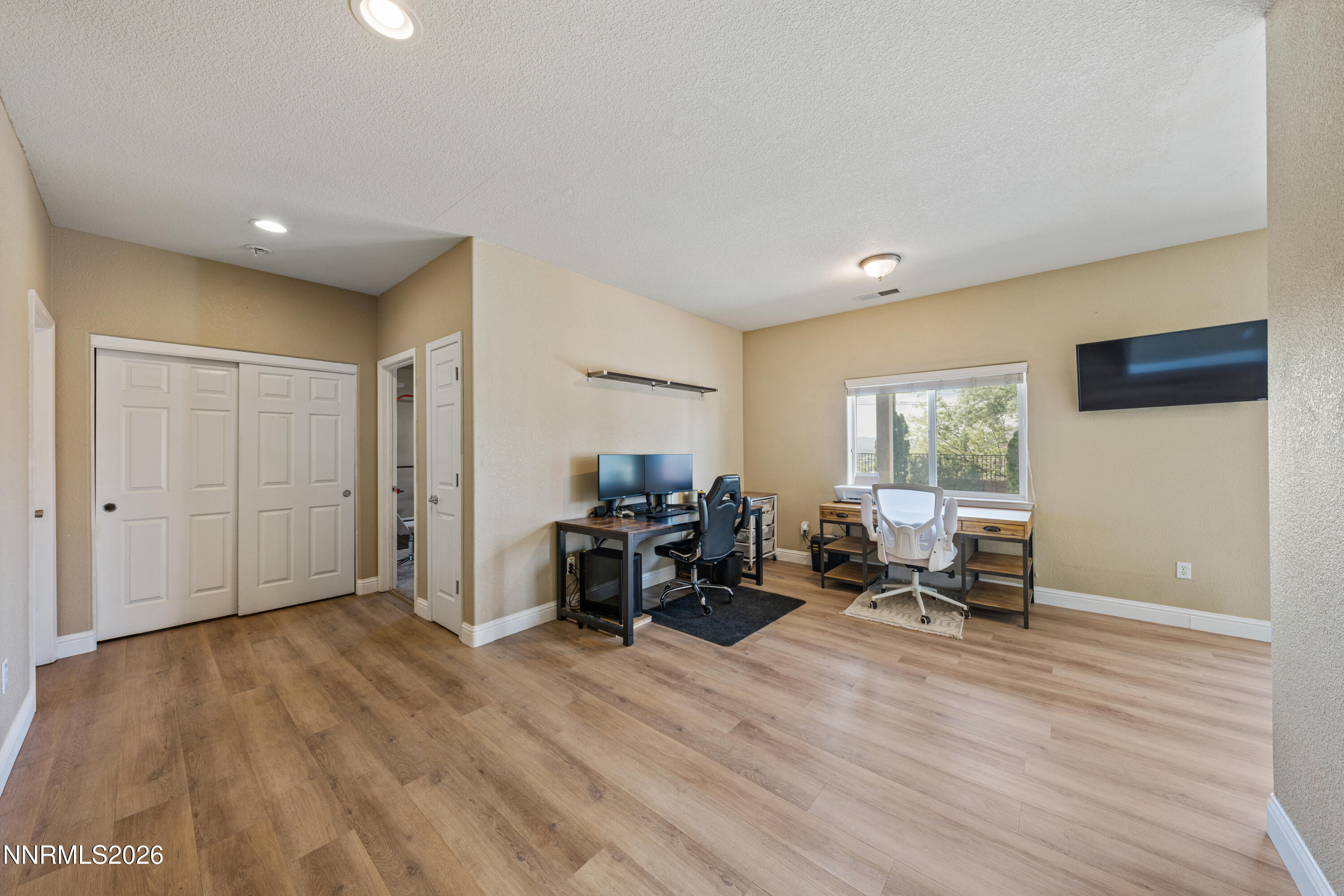 930 Demos Court