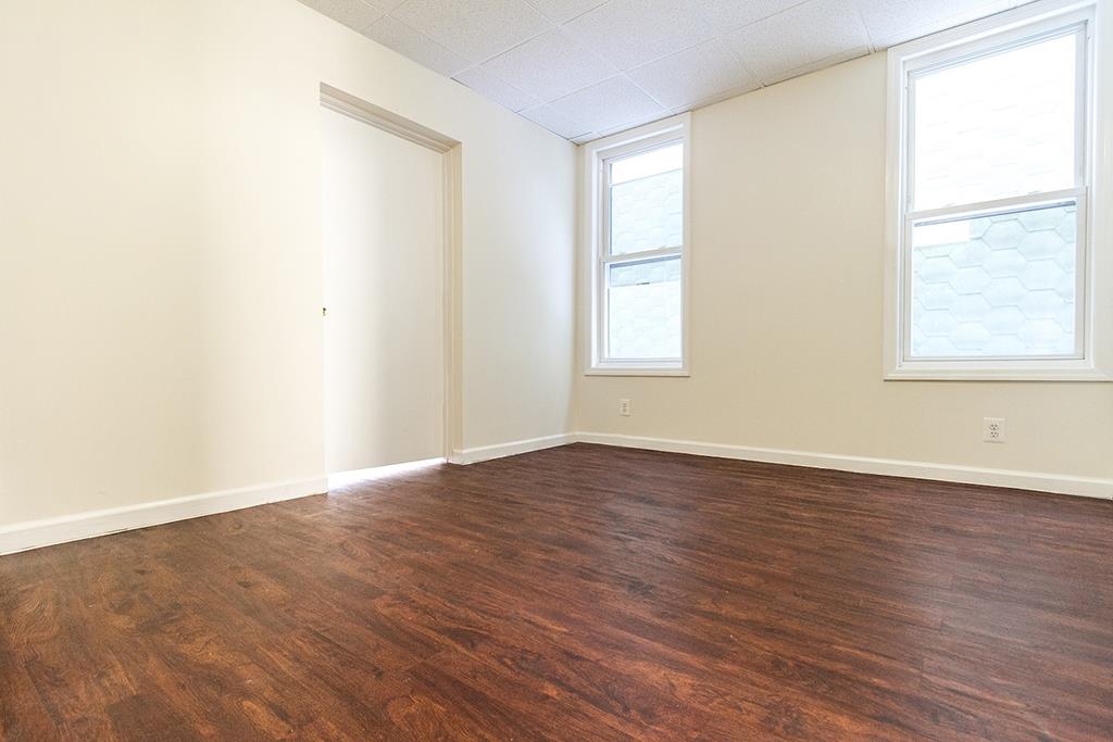 385 PRINCETON AVE