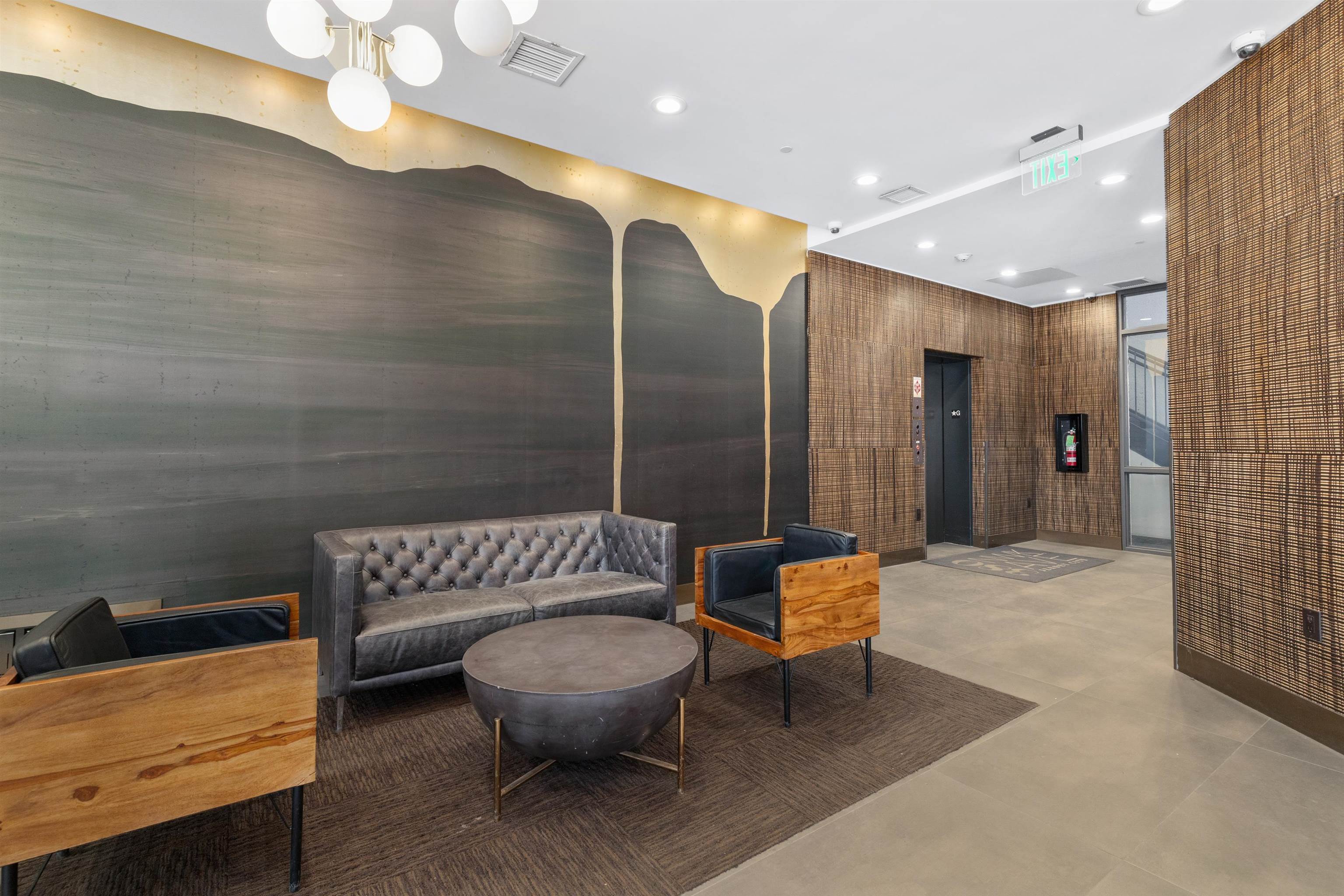 380 NEWARK AVE Unit: 601