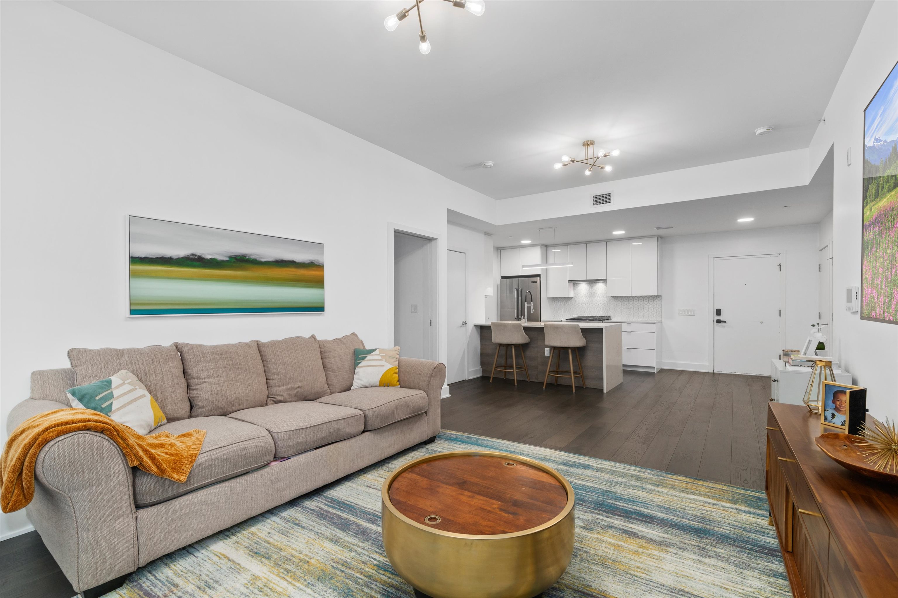 380 NEWARK AVE Unit: 601