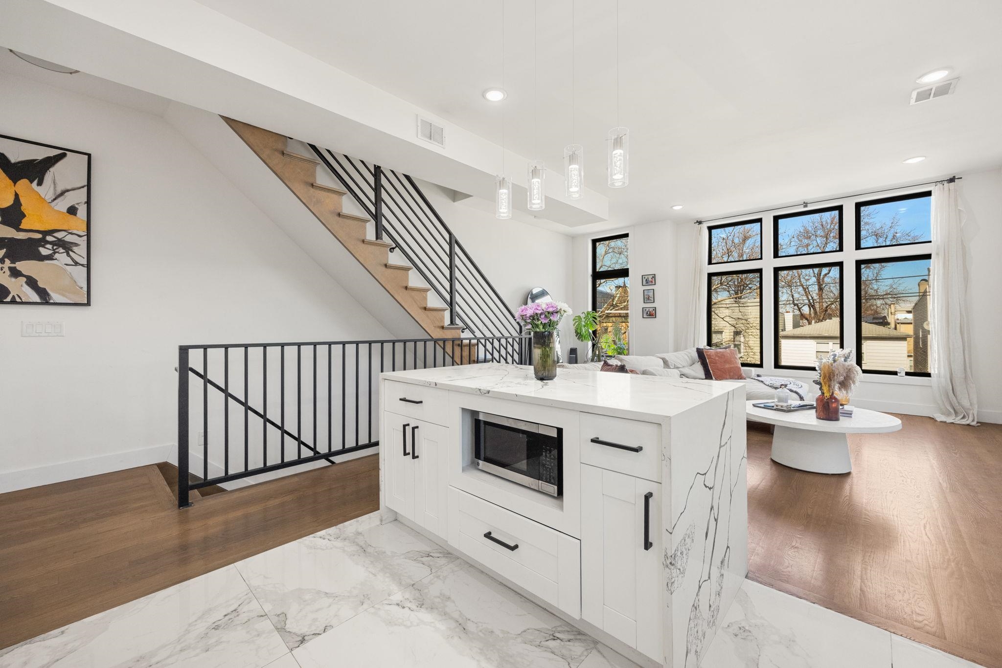 121 PROSPECT ST Unit: 2