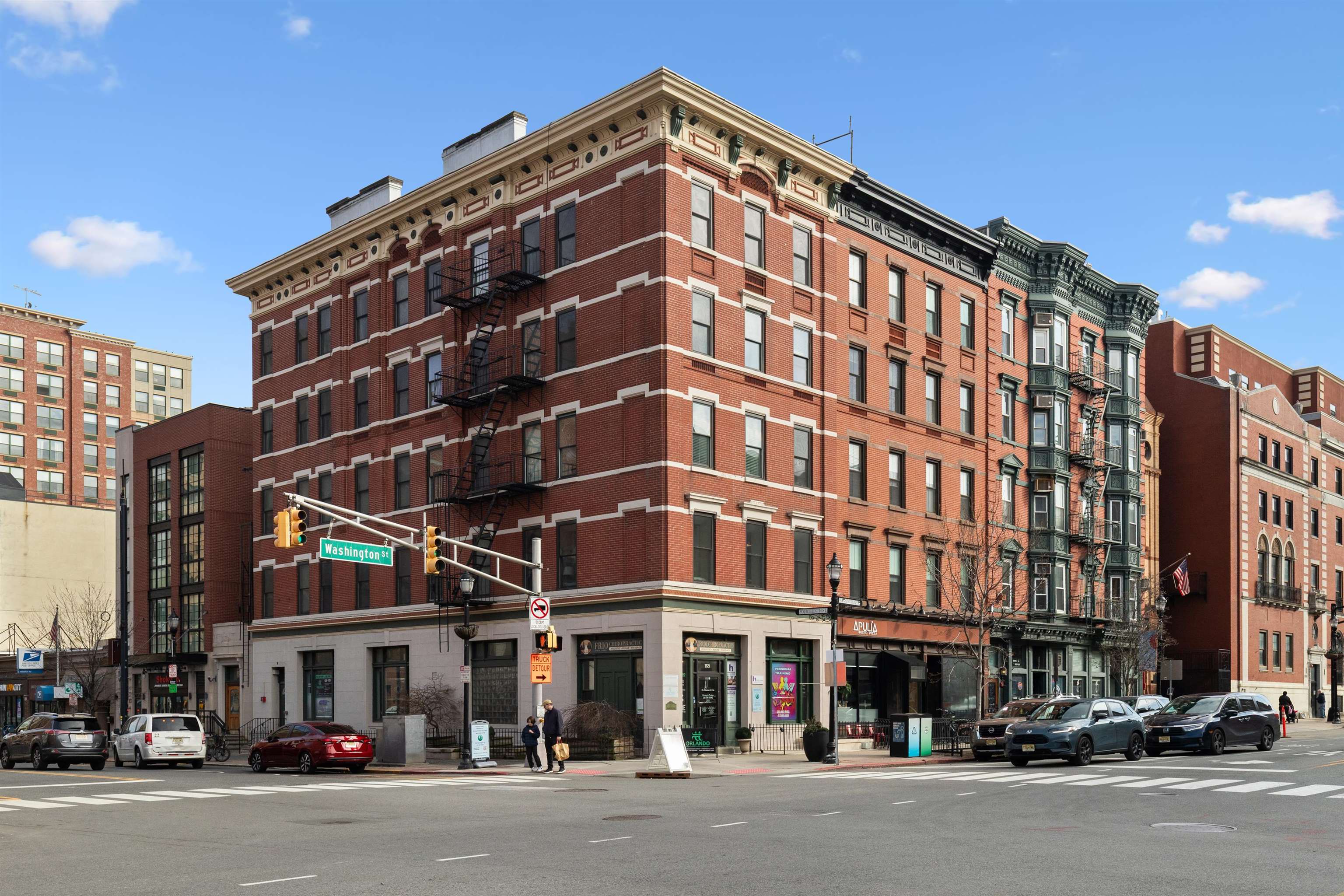 1315 WASHINGTON ST Unit: #1A