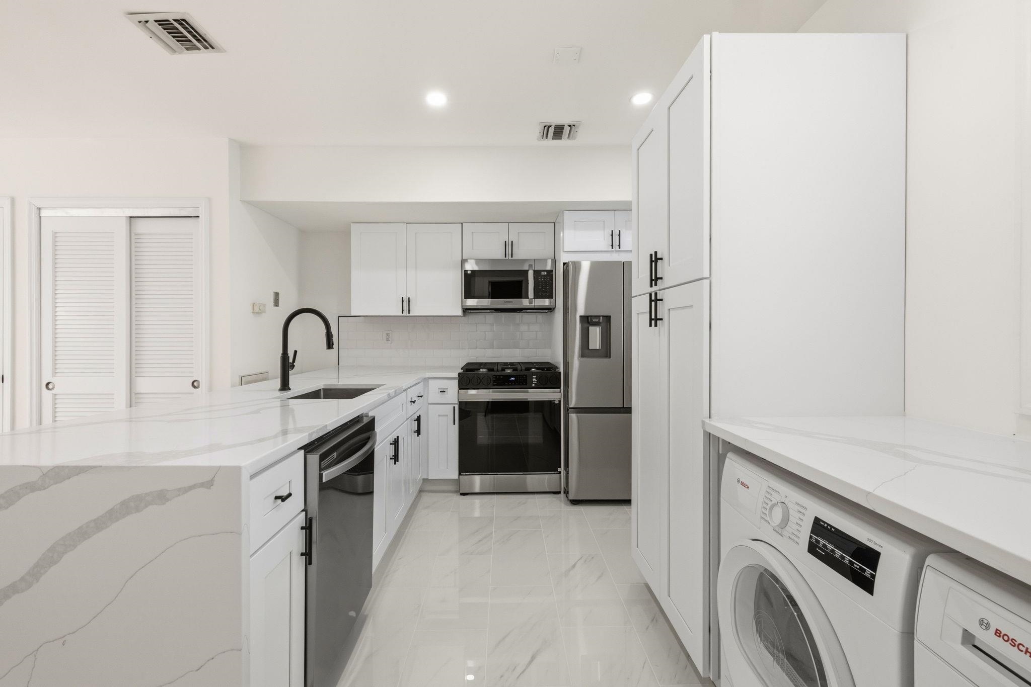 312 WASHINGTON ST Unit: 1